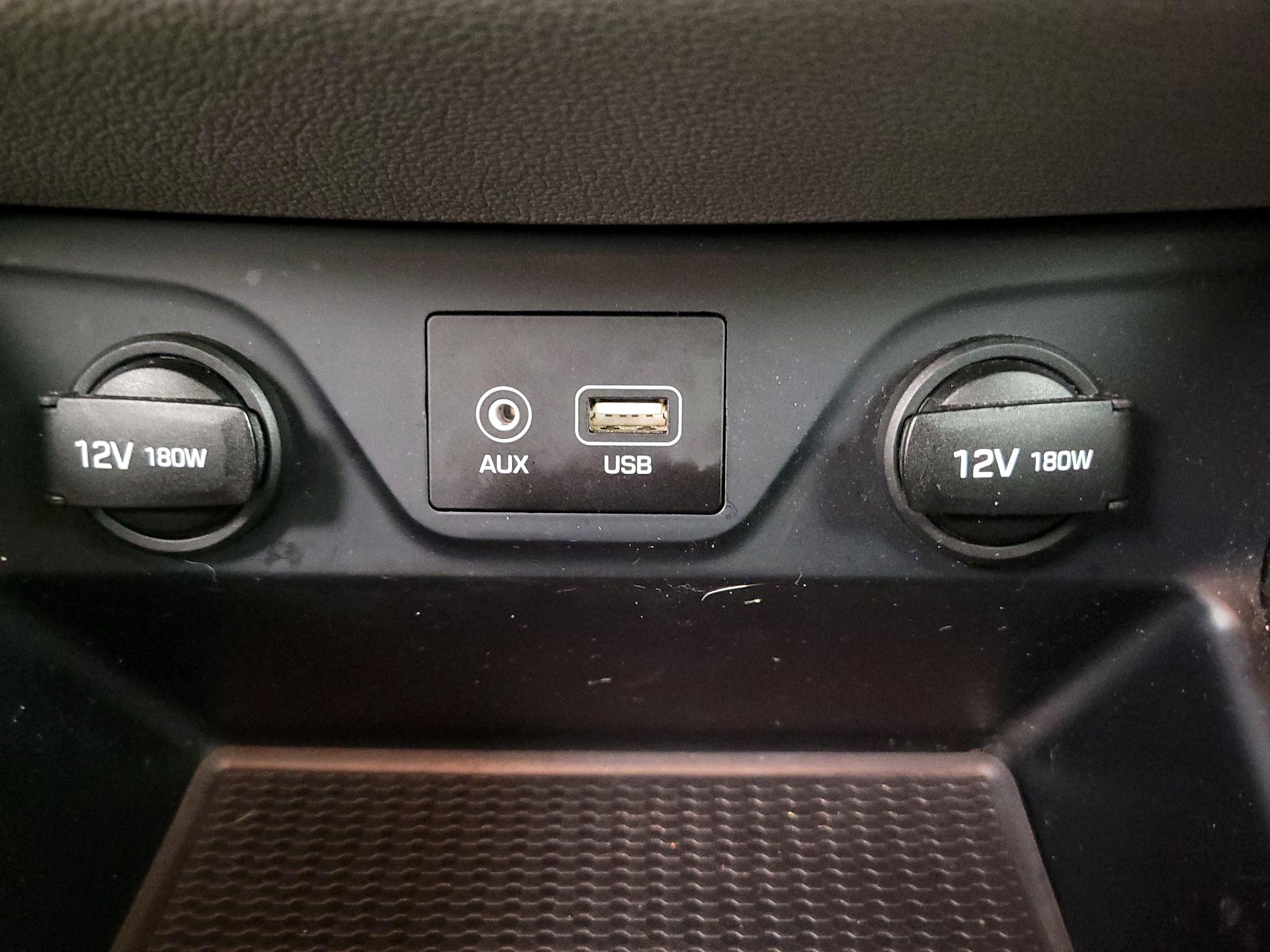 Thumbnail: 2019 Hyundai Tucson - 18