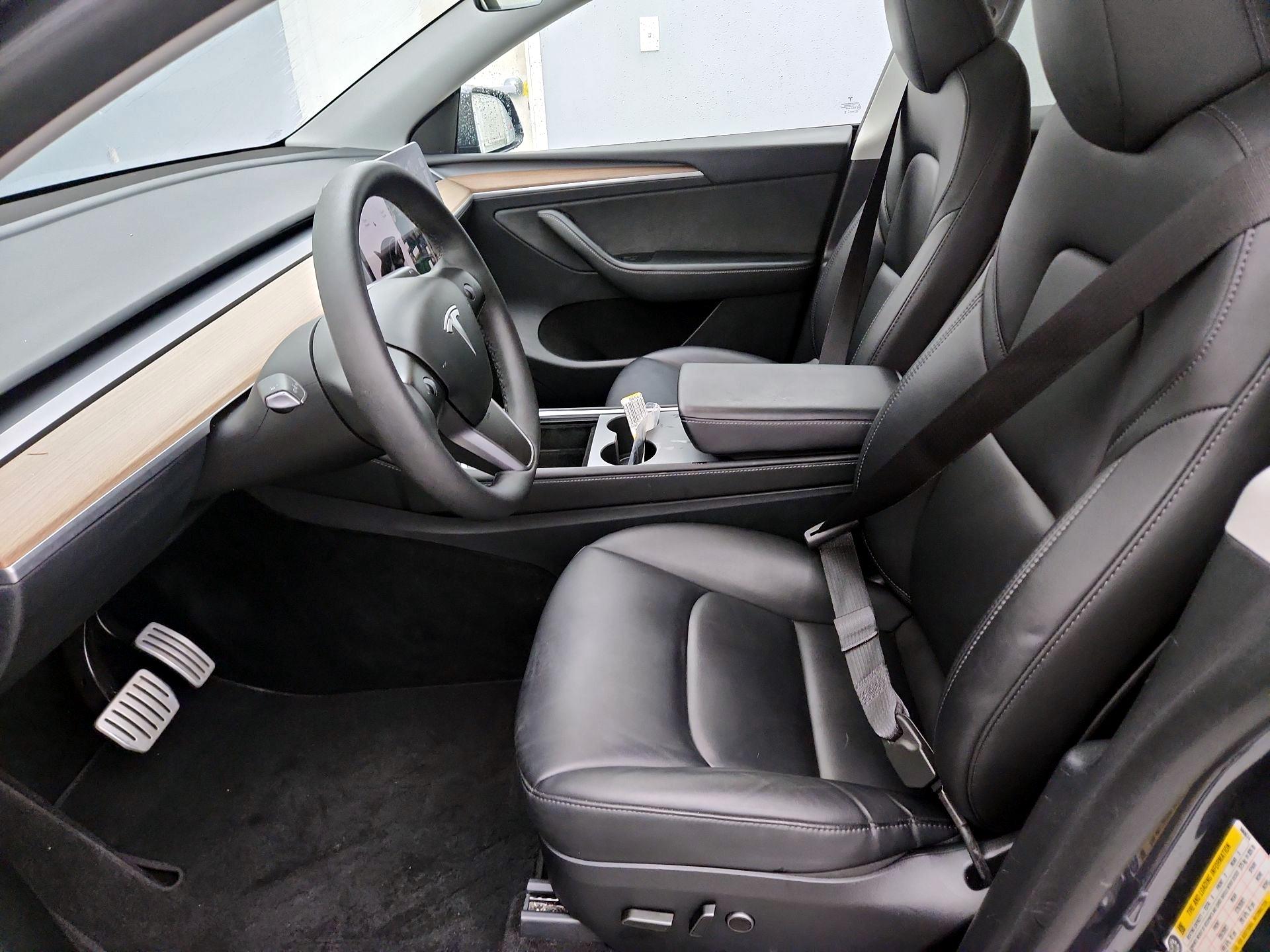 Thumbnail: 2023 Tesla Model Y - 11