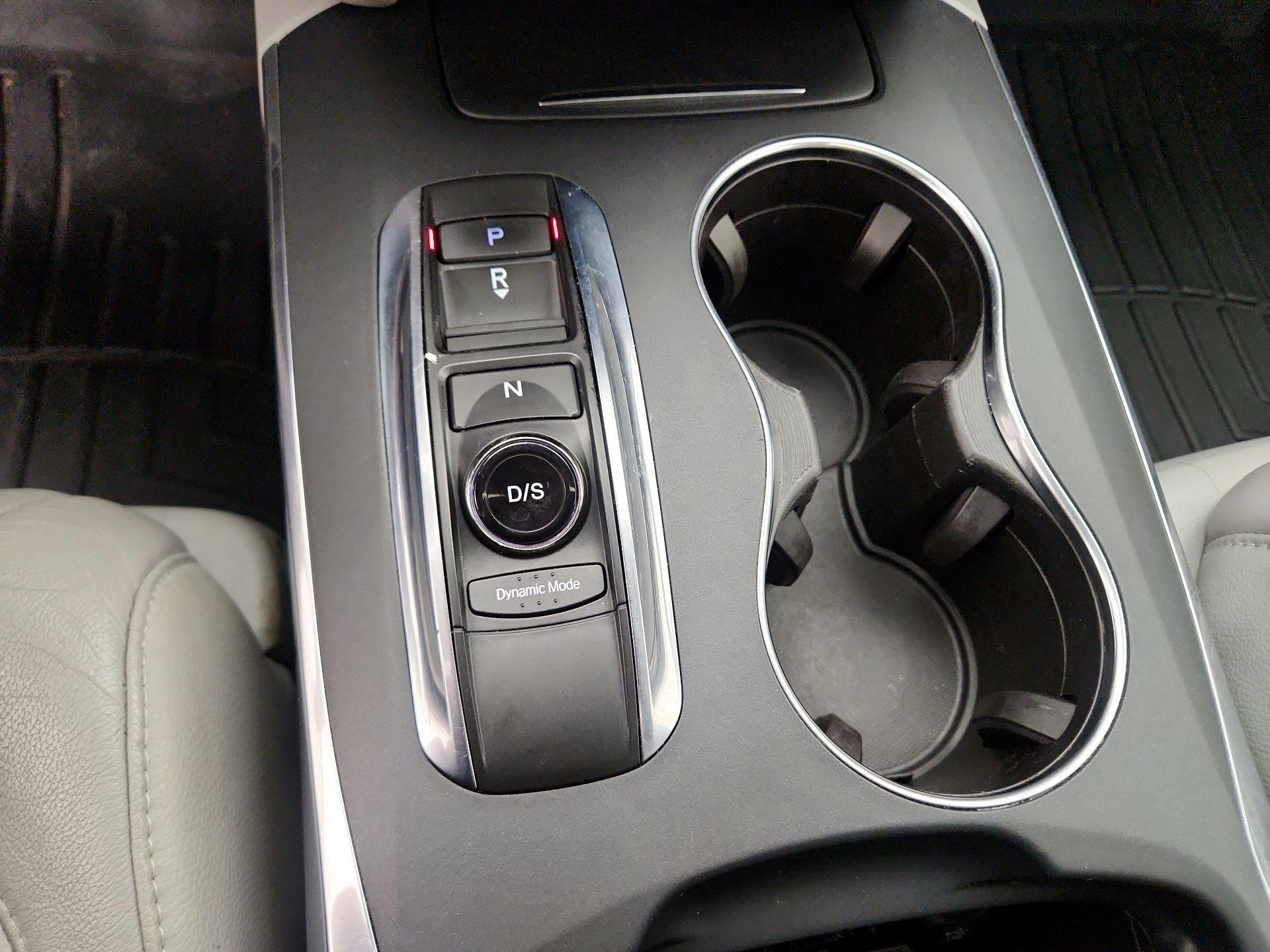 Thumbnail: 2017 Acura MDX - 17