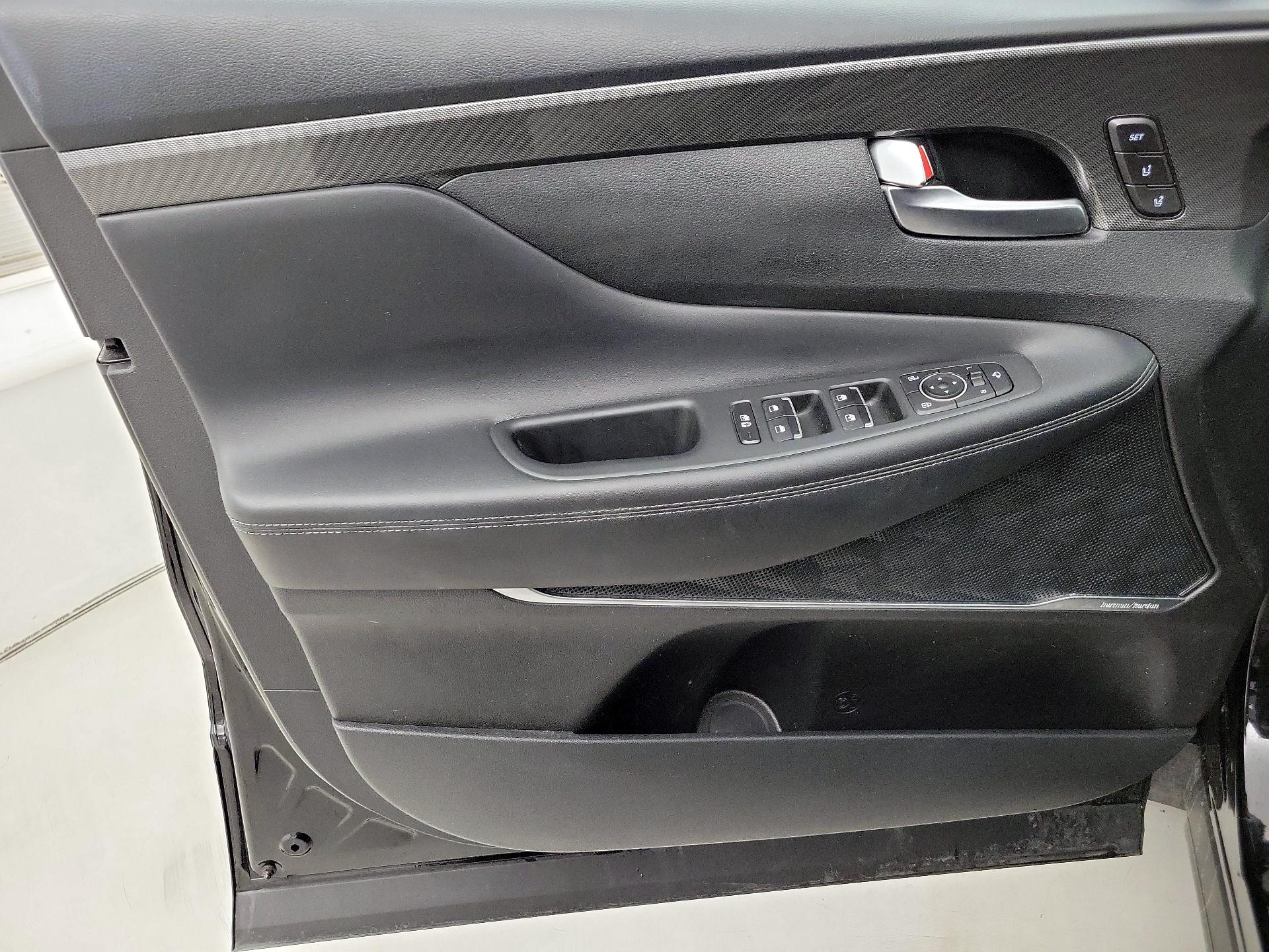 Thumbnail: 2023 Hyundai Santa Fe - 12