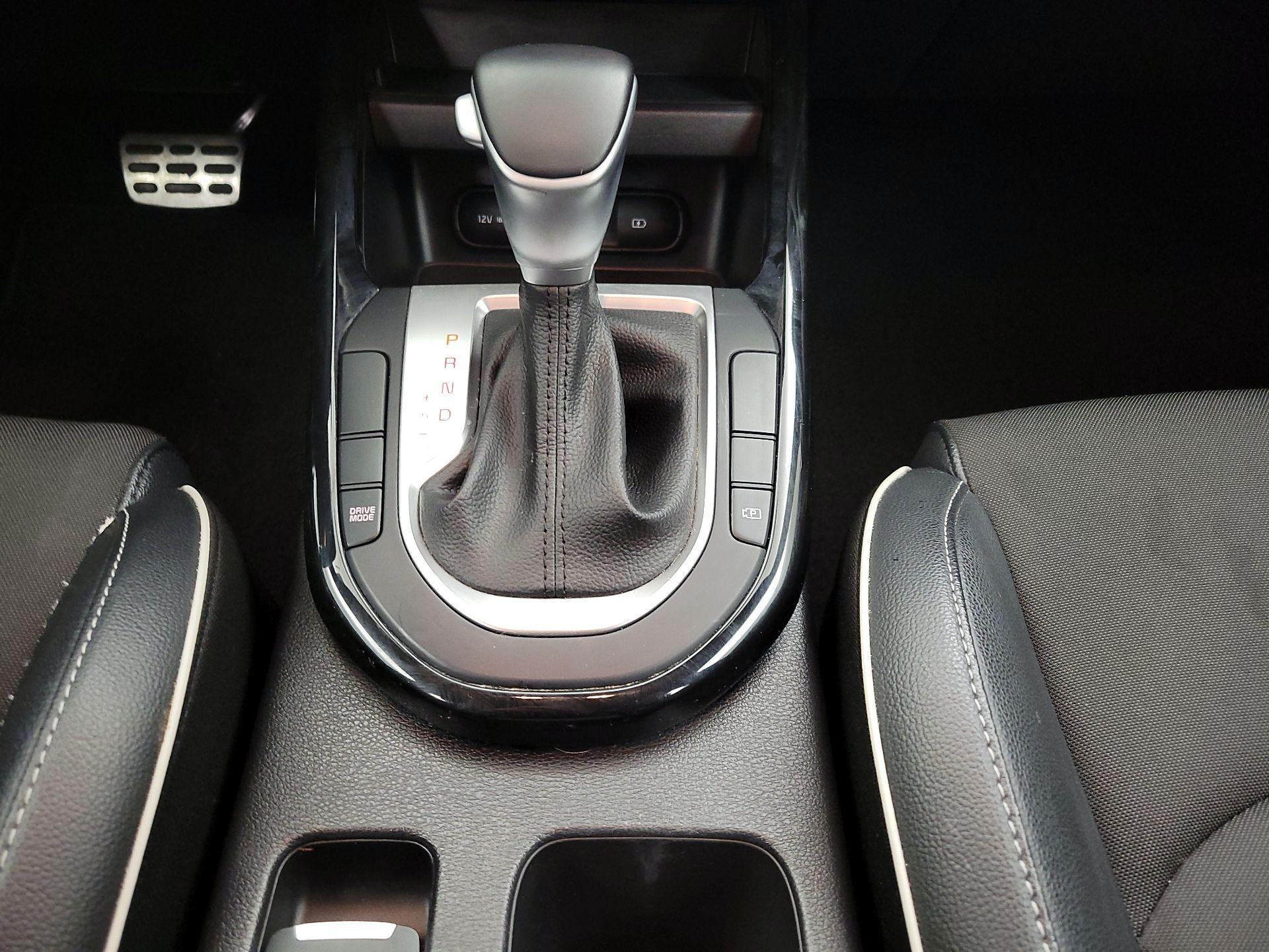 Thumbnail: 2022 Kia Forte - 17