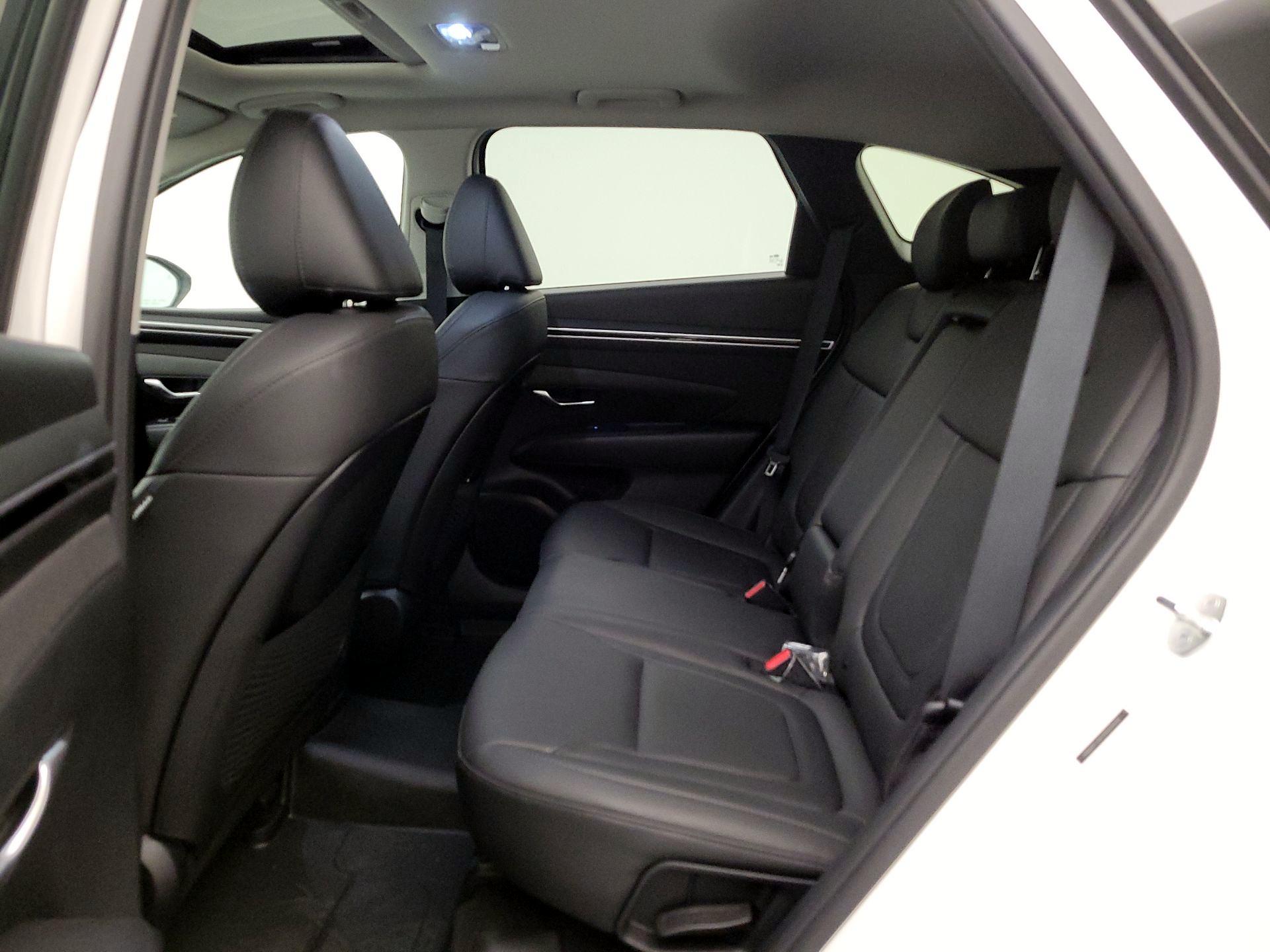 Thumbnail: 2023 Hyundai Tucson - 18