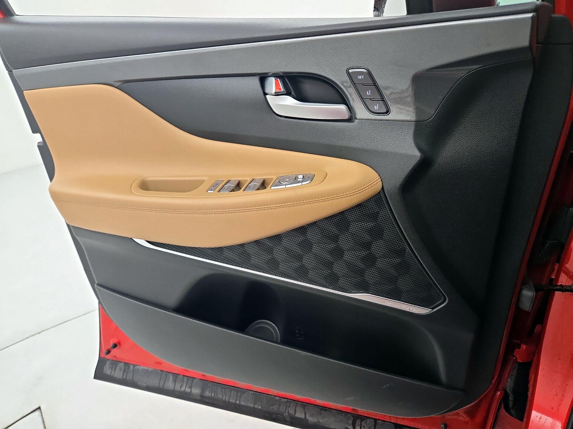 Thumbnail: 2023 Hyundai Santa Fe - 12