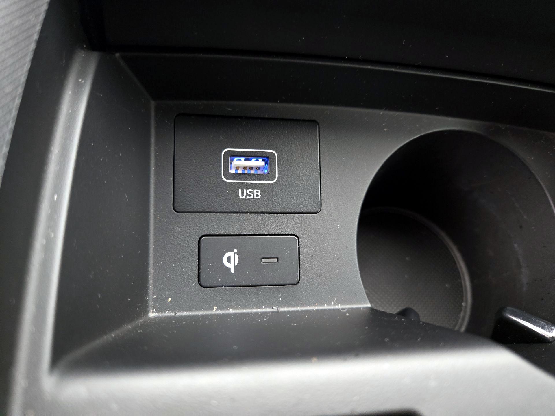 Thumbnail: 2023 Hyundai Santa Fe - 19