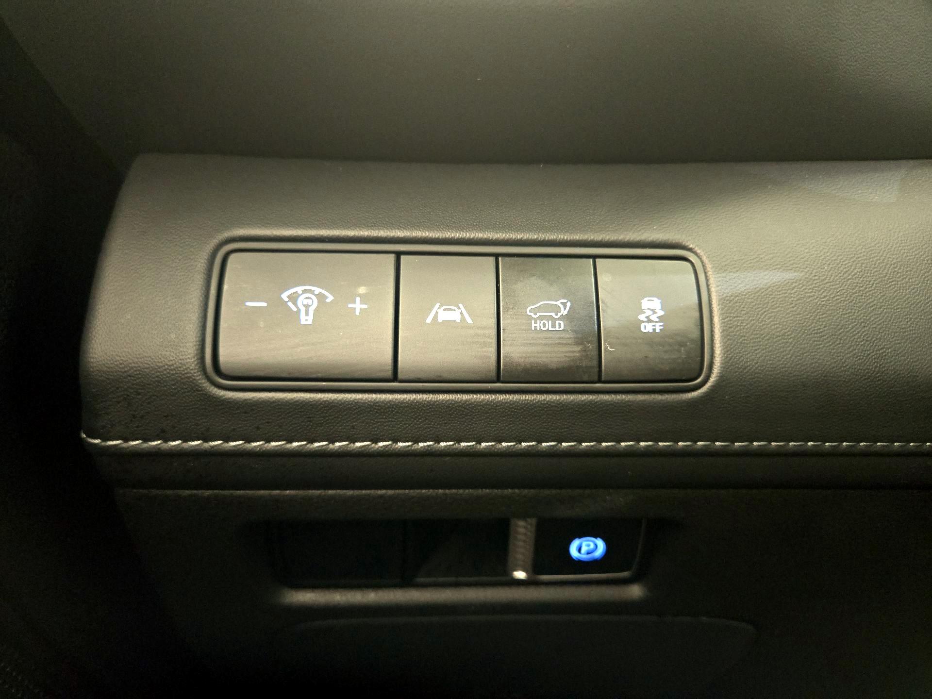 Thumbnail: 2023 Hyundai Santa Fe - 13