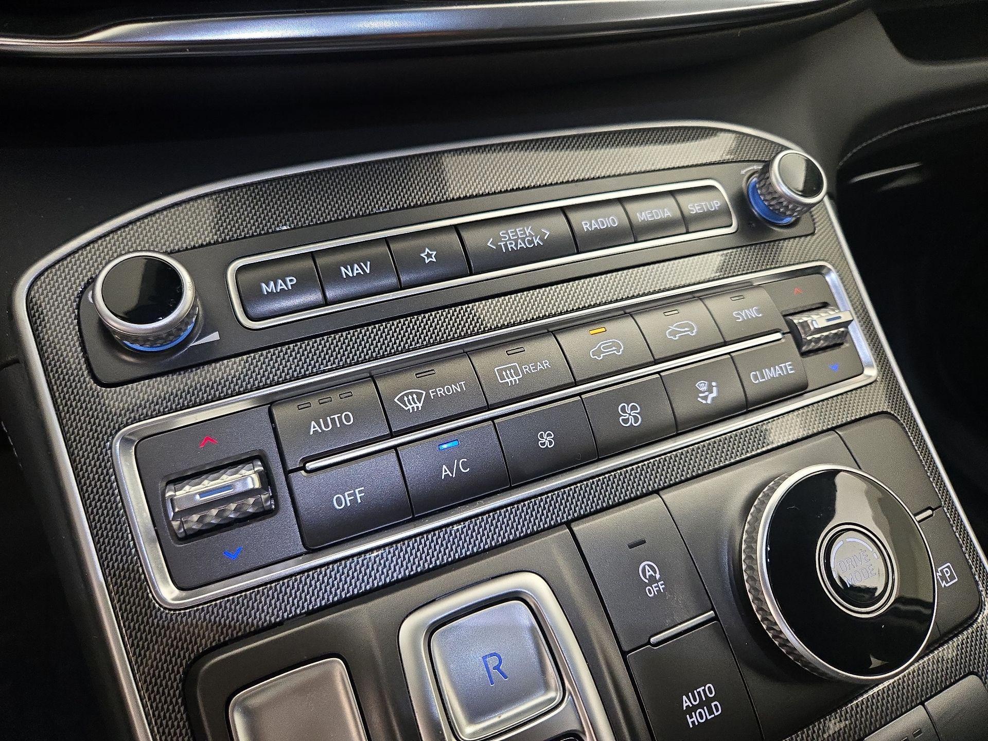 Thumbnail: 2023 Hyundai Santa Fe - 17