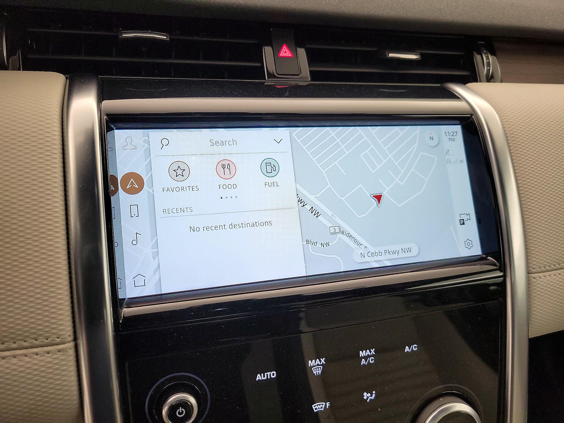 Thumbnail: 2021 Land Rover Discovery Sport - 14