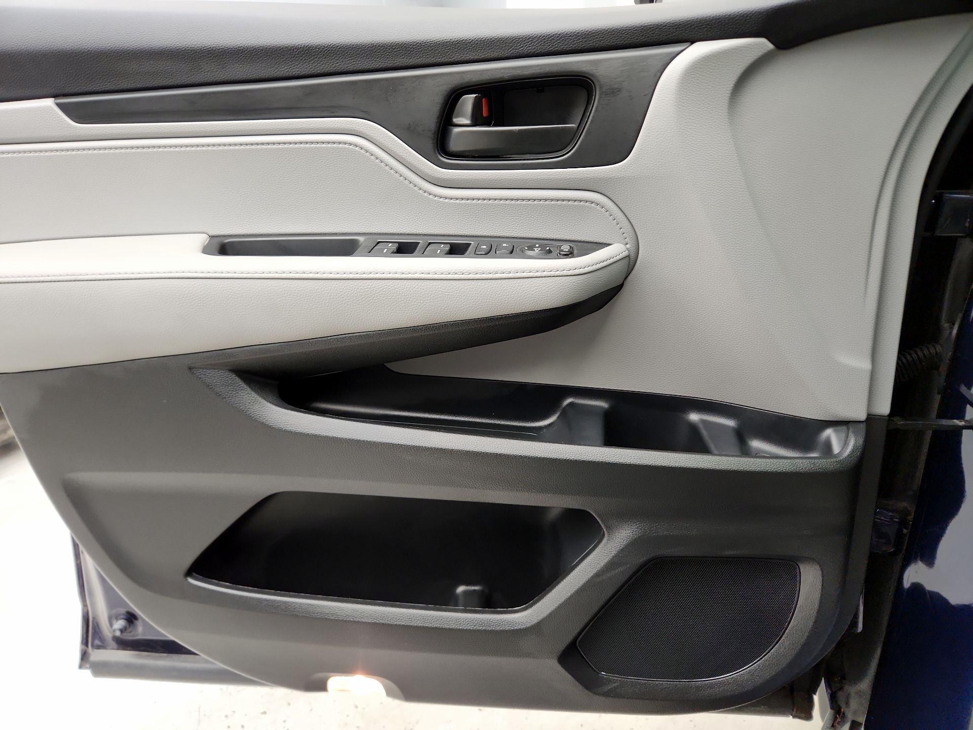 Thumbnail: 2020 Honda Odyssey - 12