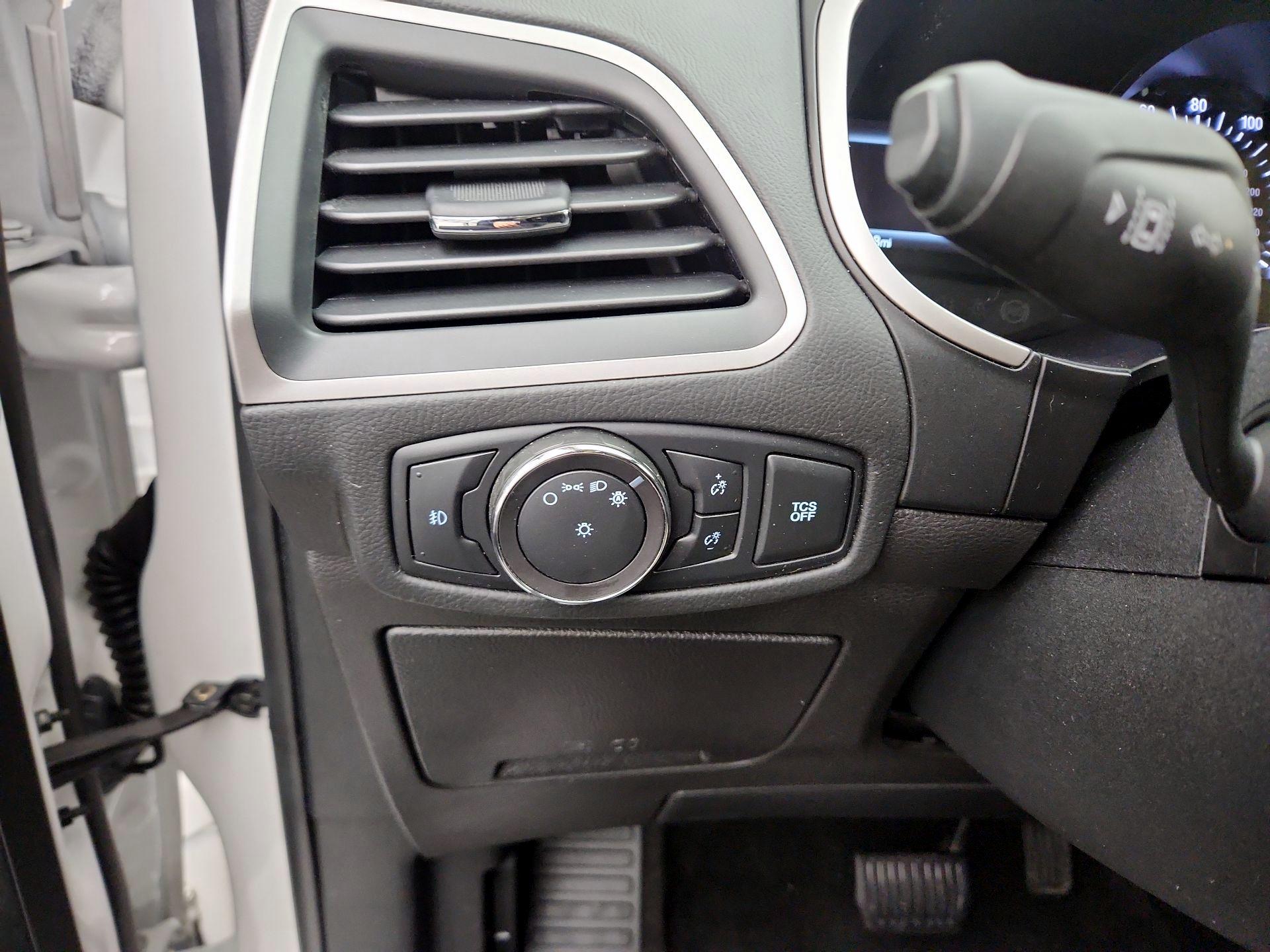 Thumbnail: 2020 Ford Edge - 13