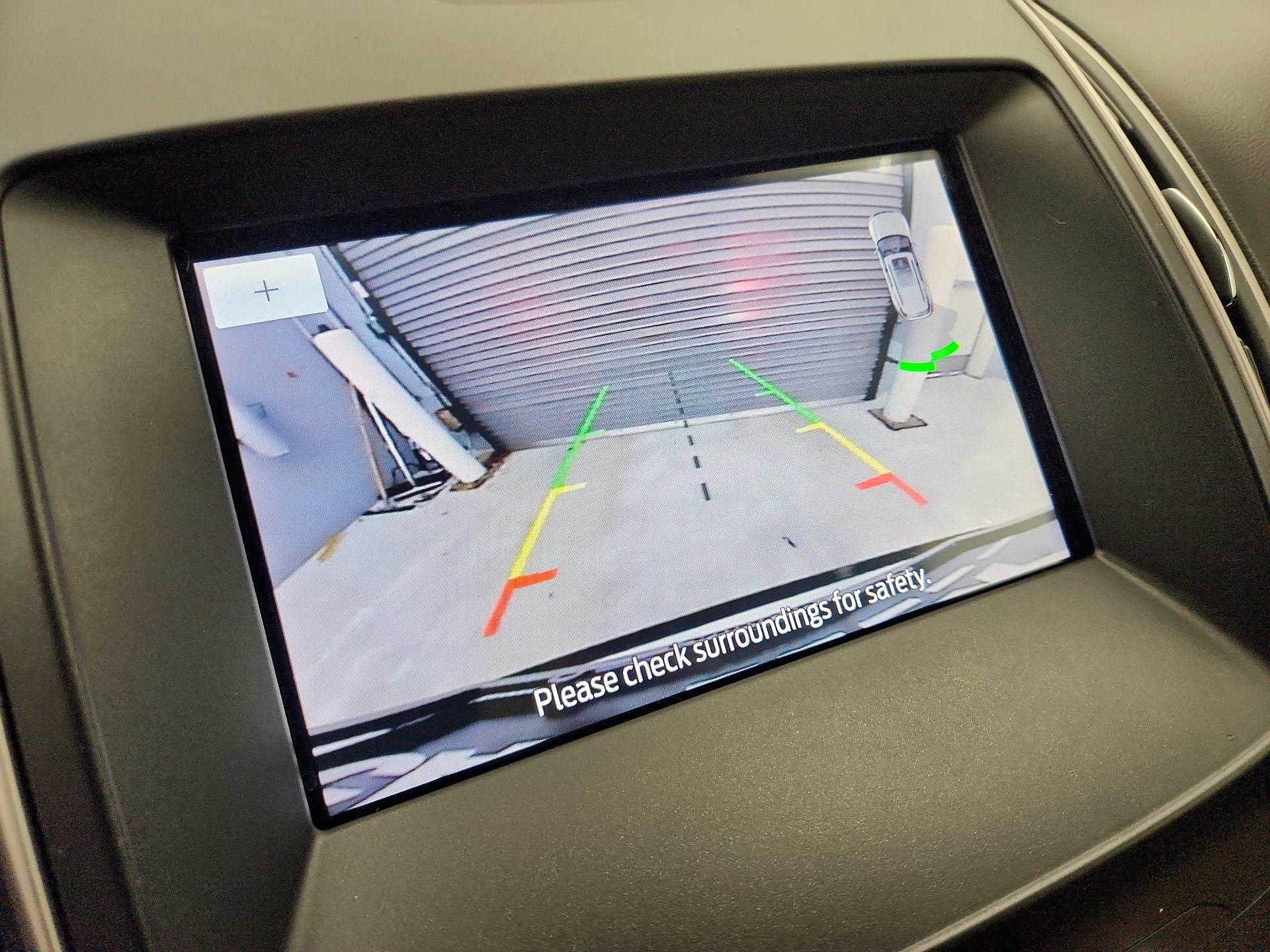 Thumbnail: 2020 Ford Edge - 15