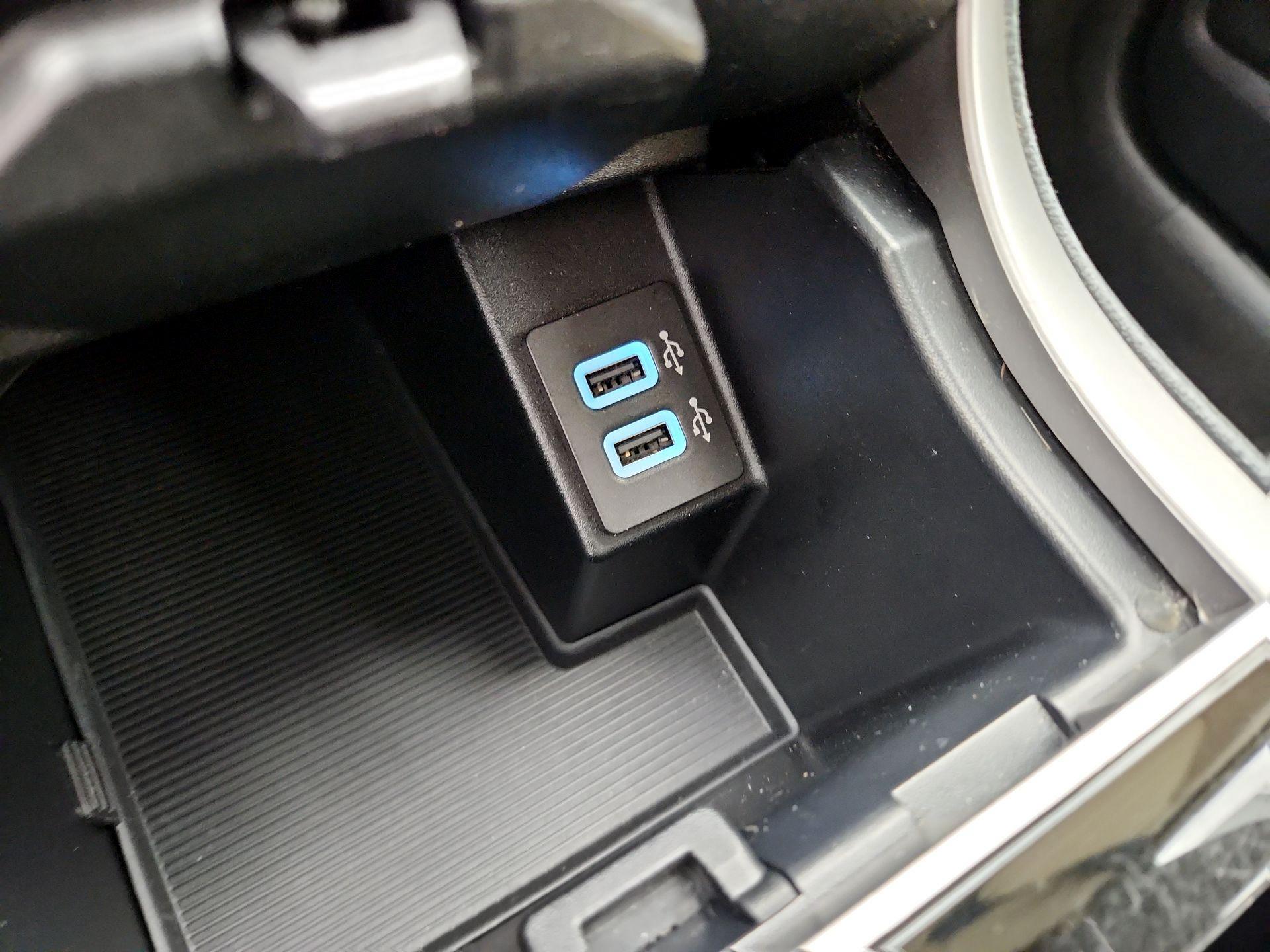 Thumbnail: 2020 Ford Edge - 19