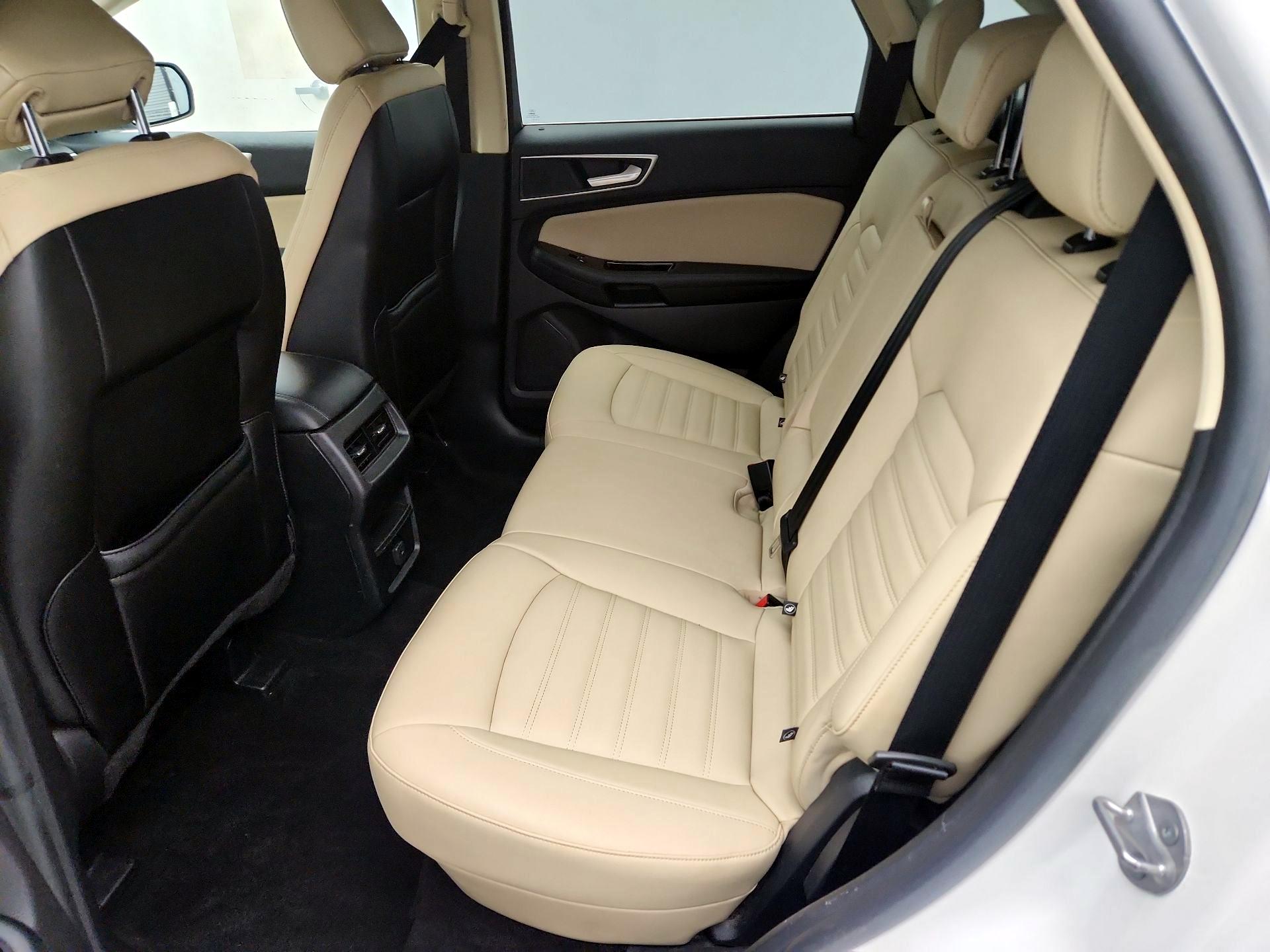 Thumbnail: 2020 Ford Edge - 20