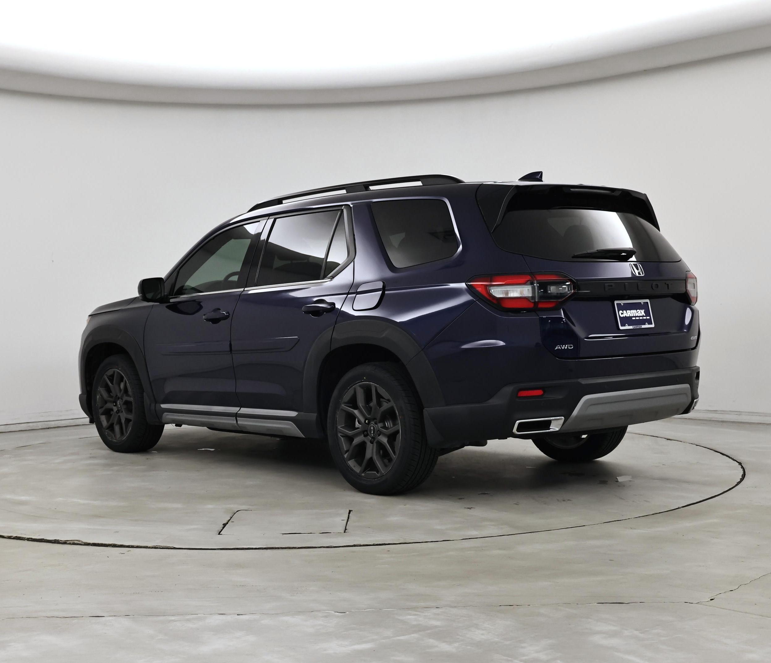 Thumbnail: 2023 Honda Pilot - 2