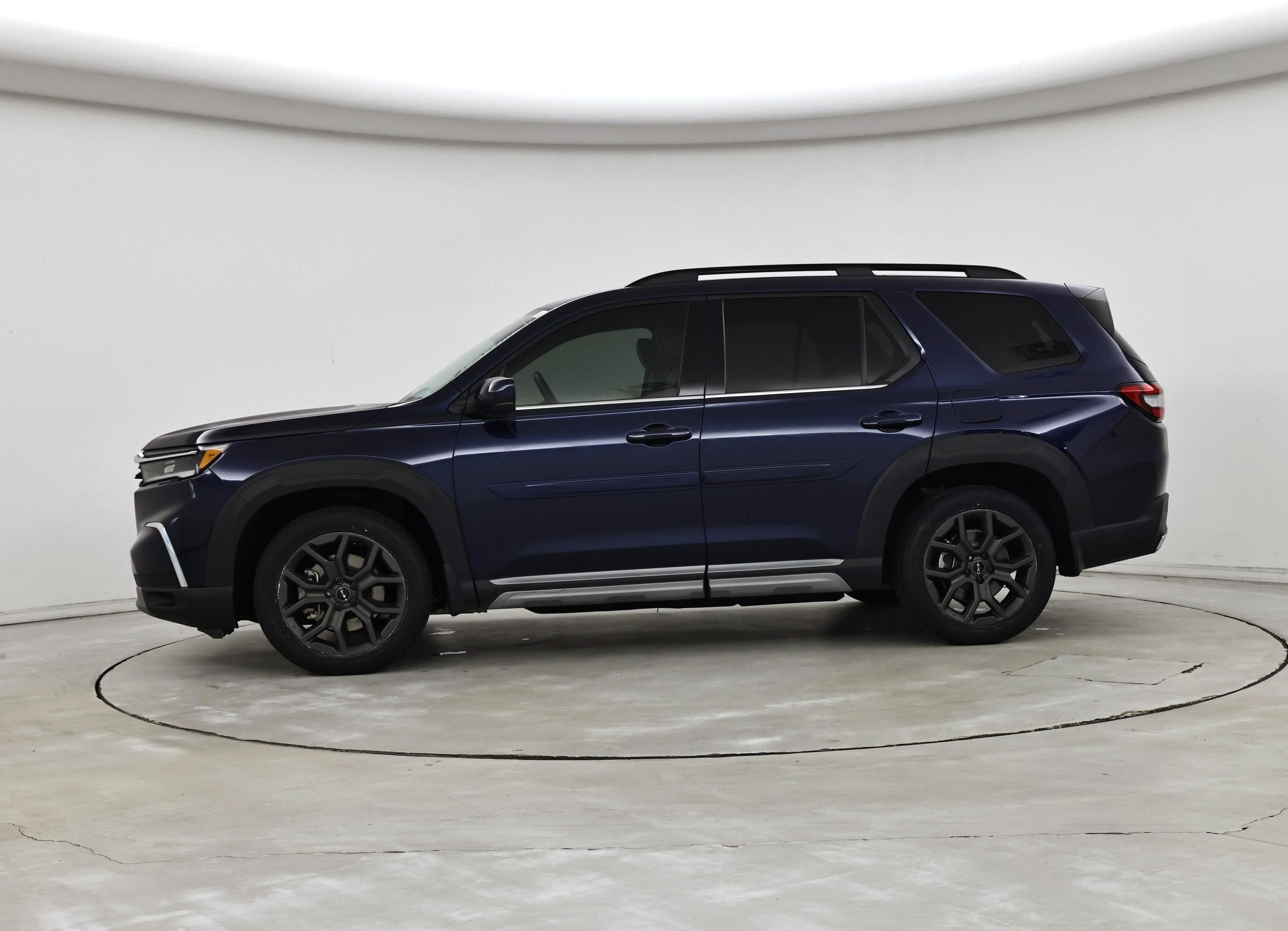 Thumbnail: 2023 Honda Pilot - 3