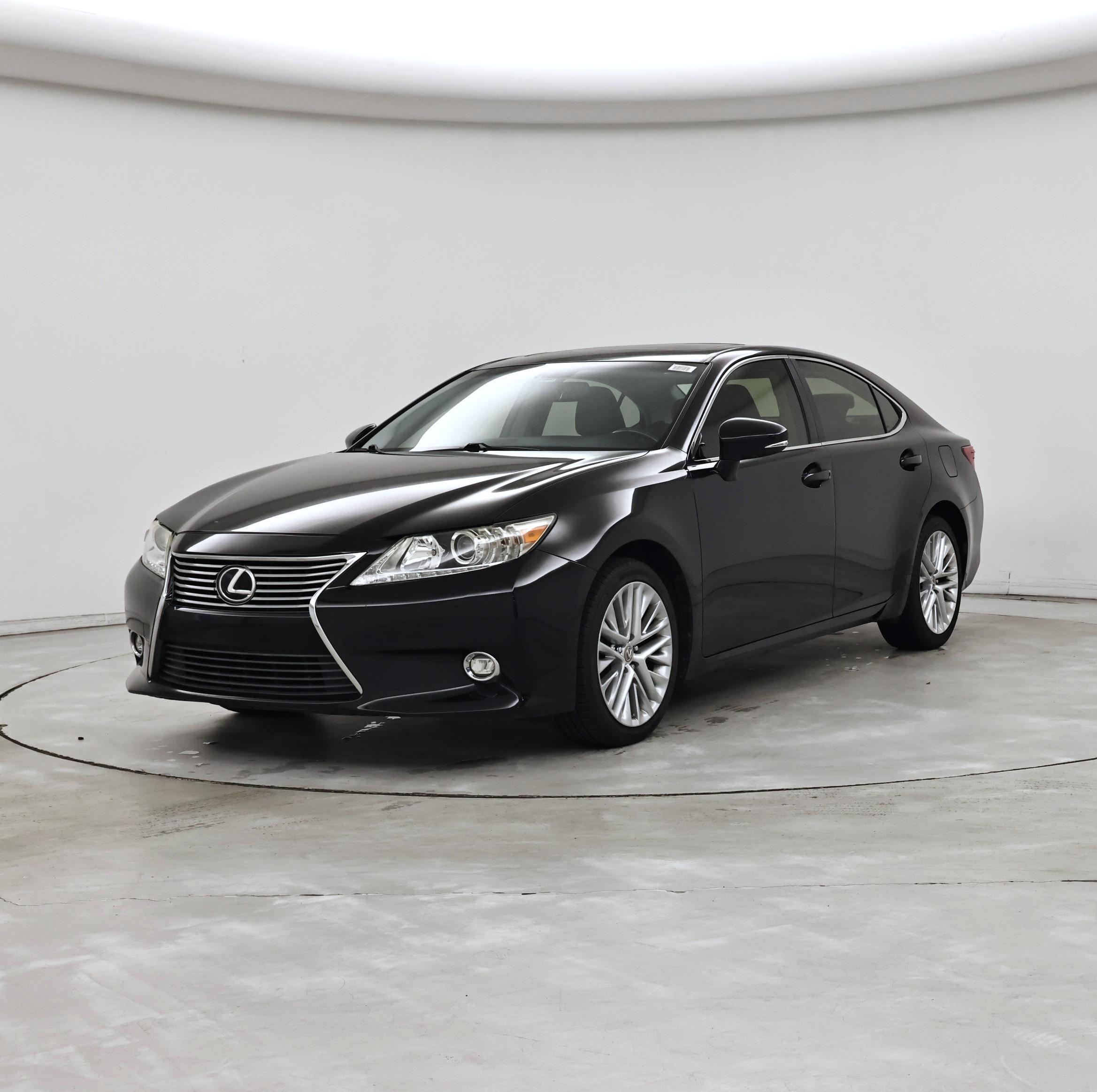 Thumbnail: 2015 Lexus ES - 4