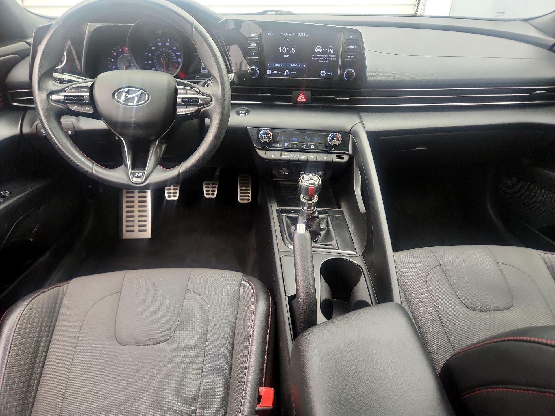 Thumbnail: 2022 Hyundai Elantra - 9