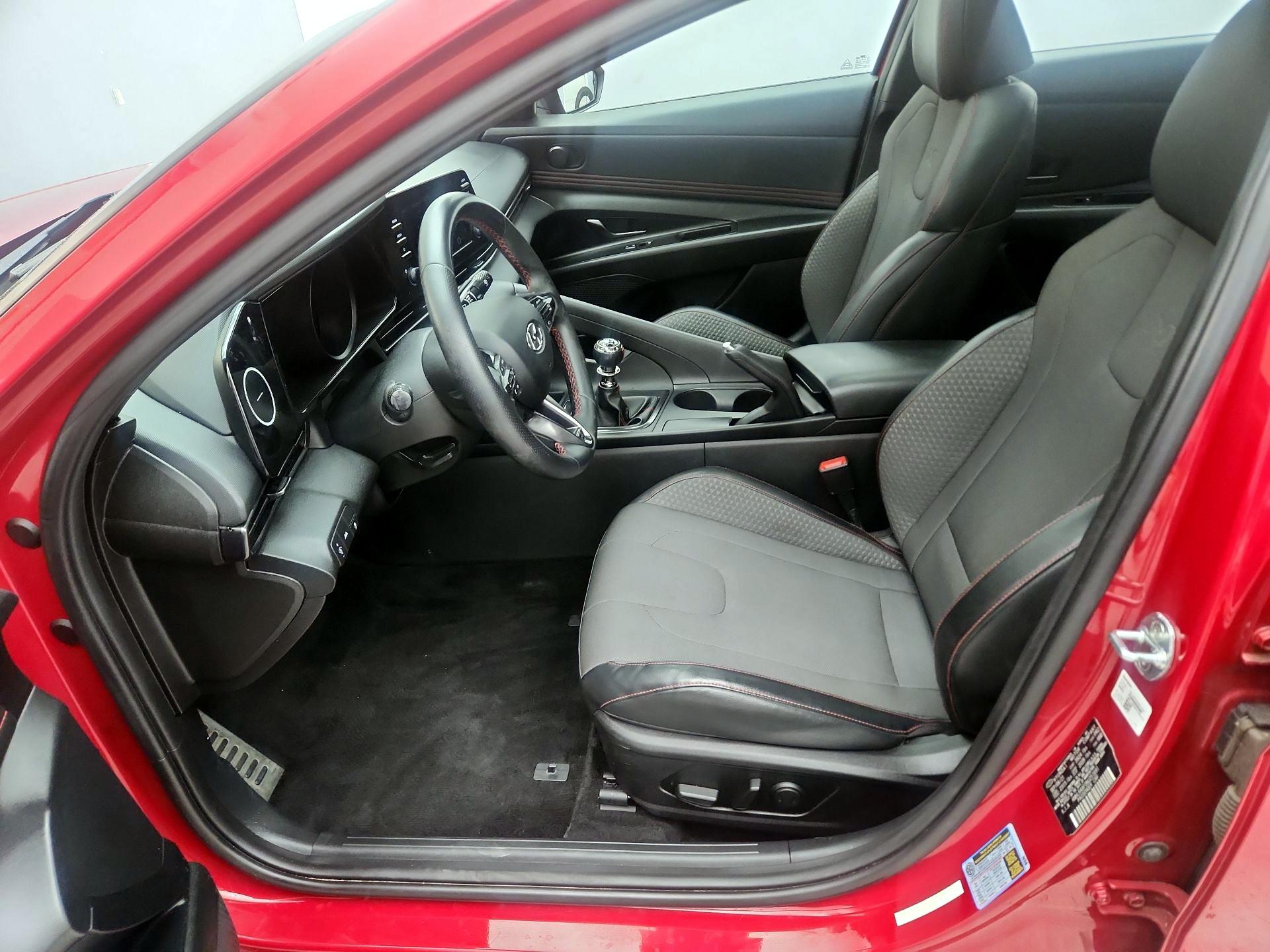 Thumbnail: 2022 Hyundai Elantra - 11