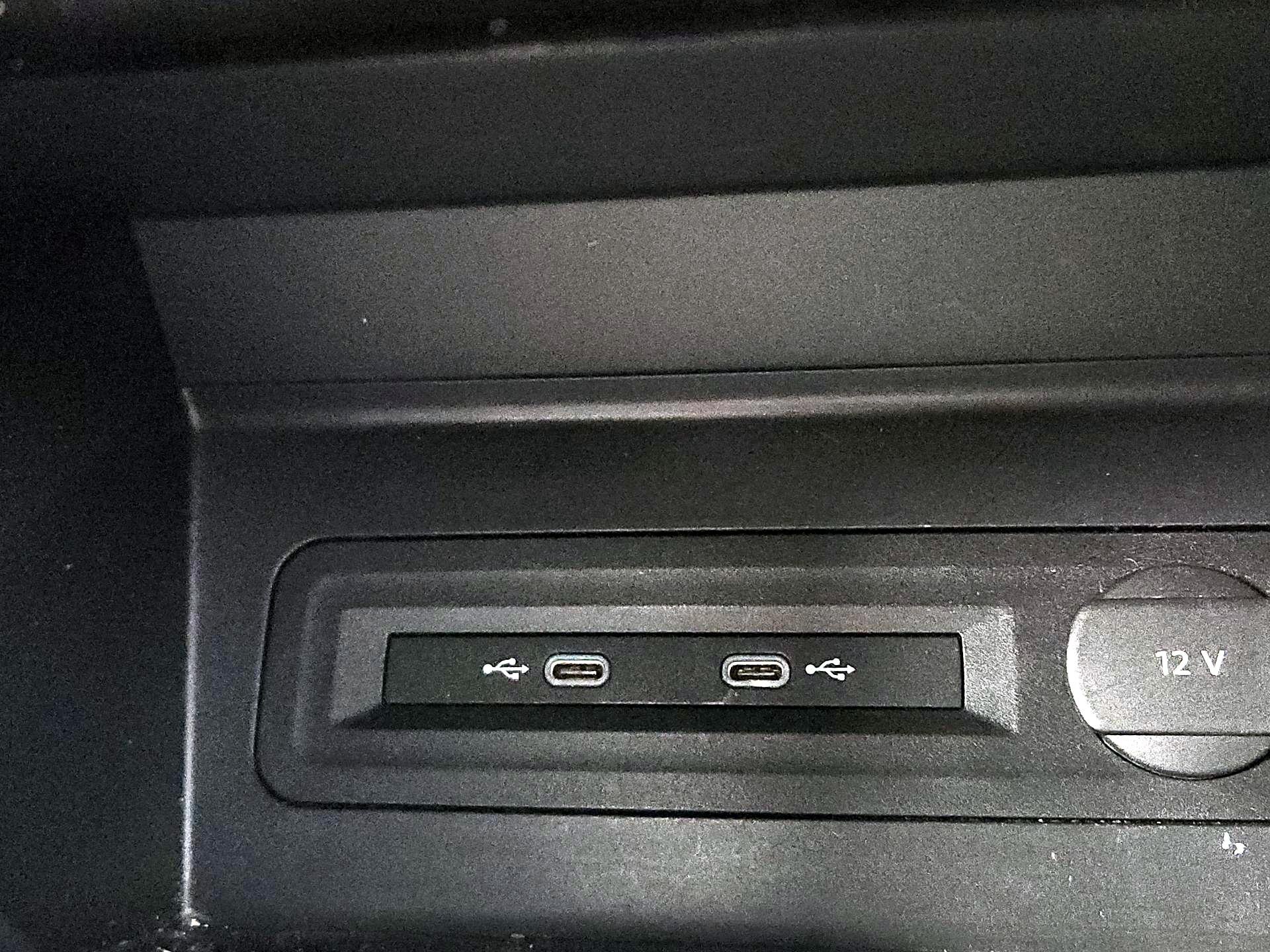 Thumbnail: 2022 Volkswagen Atlas - 18