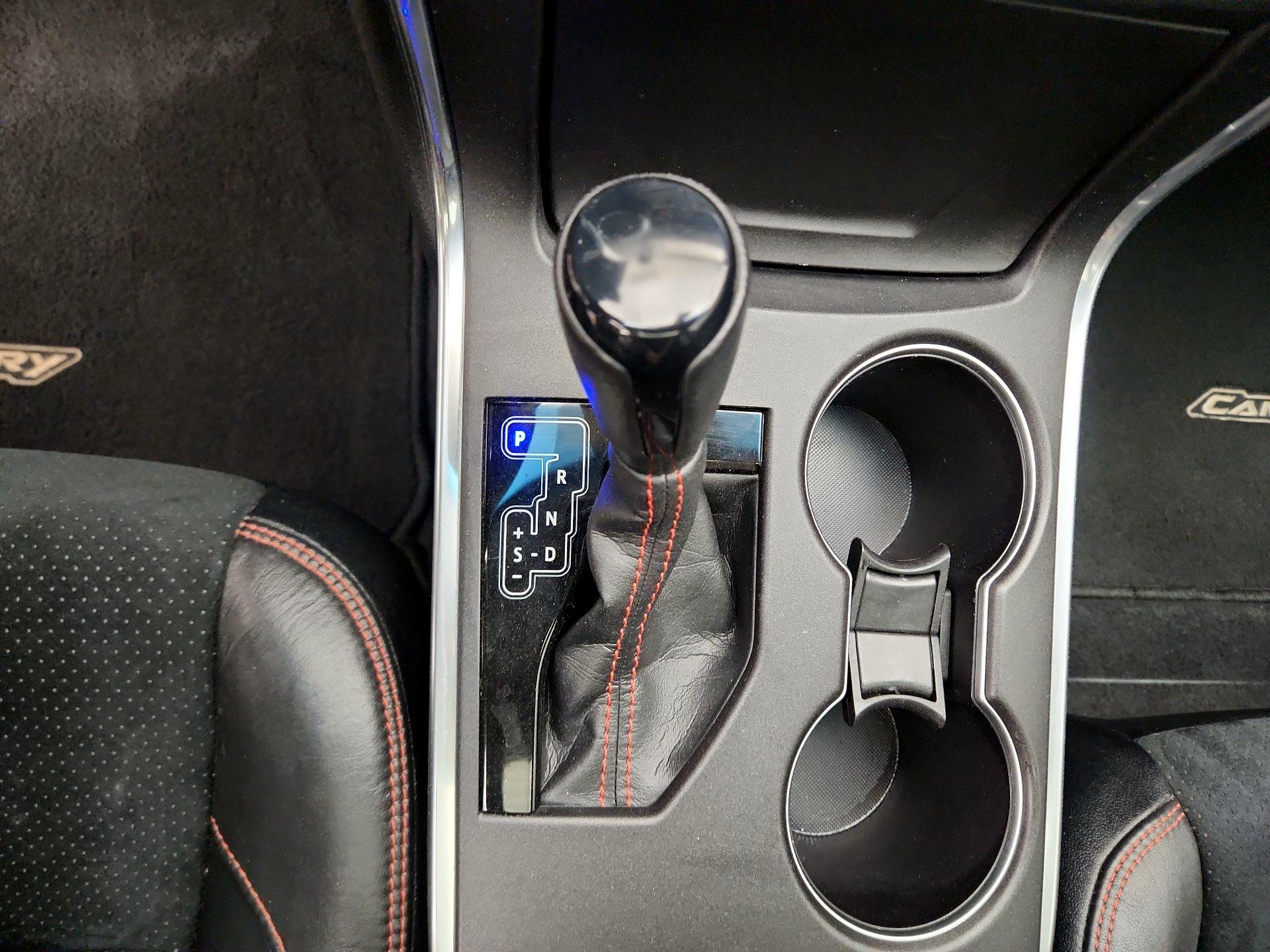 Thumbnail: 2017 Toyota Camry - 17