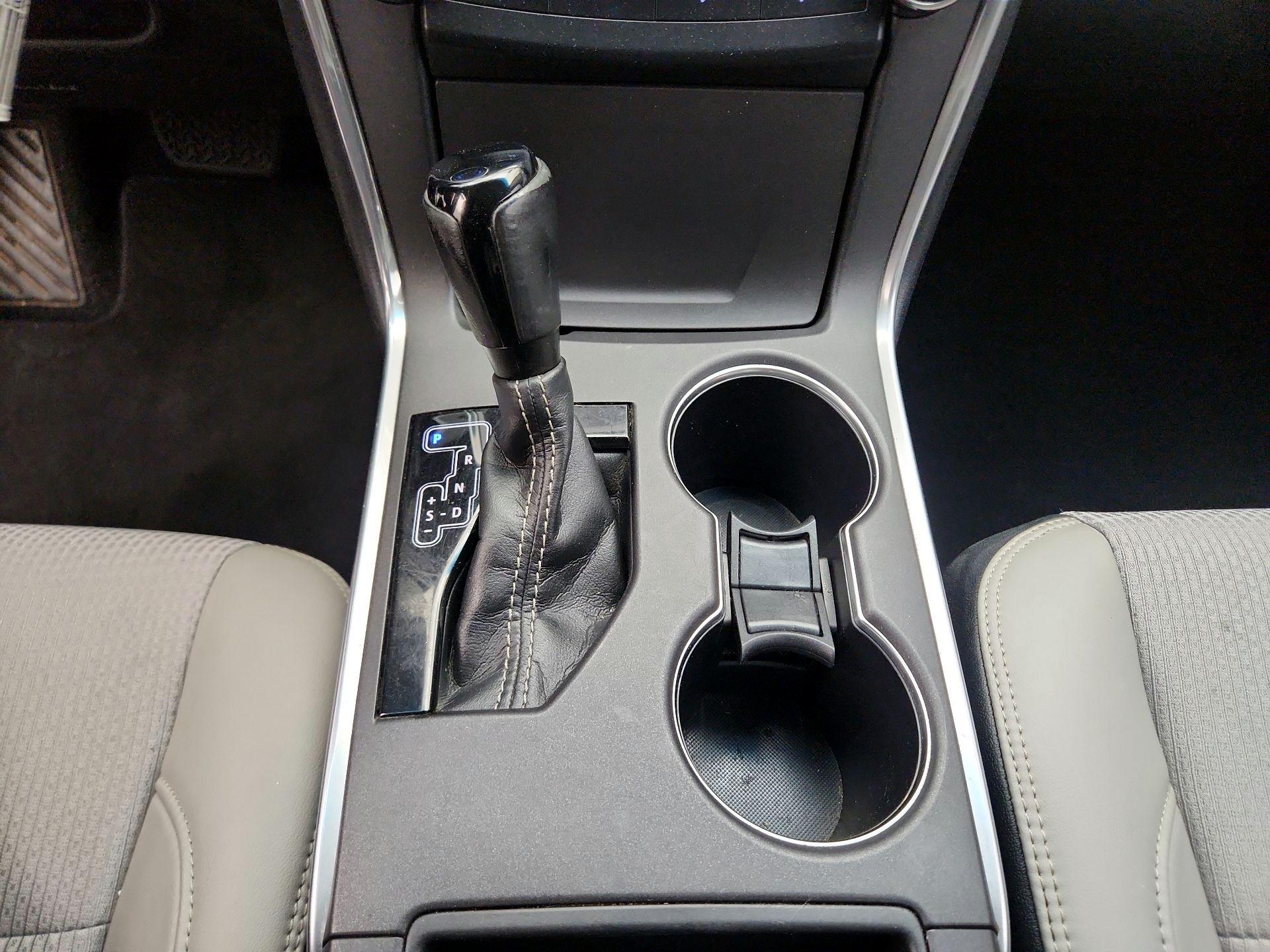 Thumbnail: 2016 Toyota Camry - 17