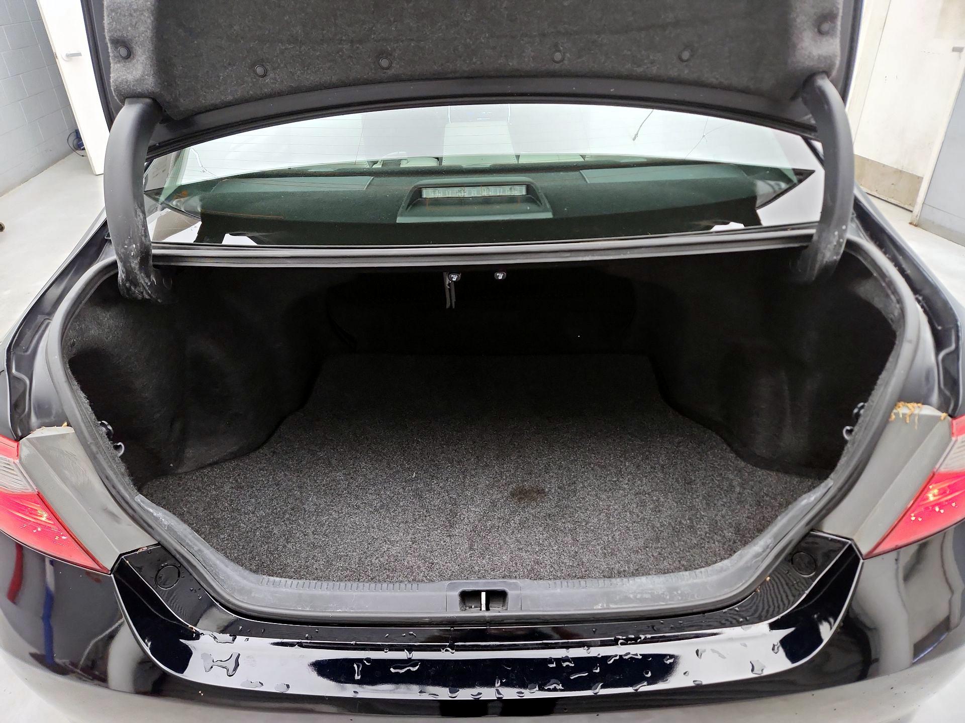 Thumbnail: 2016 Toyota Camry - 20