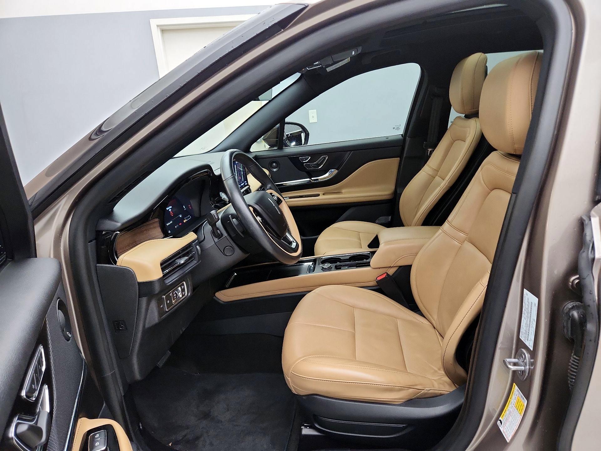 Thumbnail: 2020 Lincoln Corsair - 11