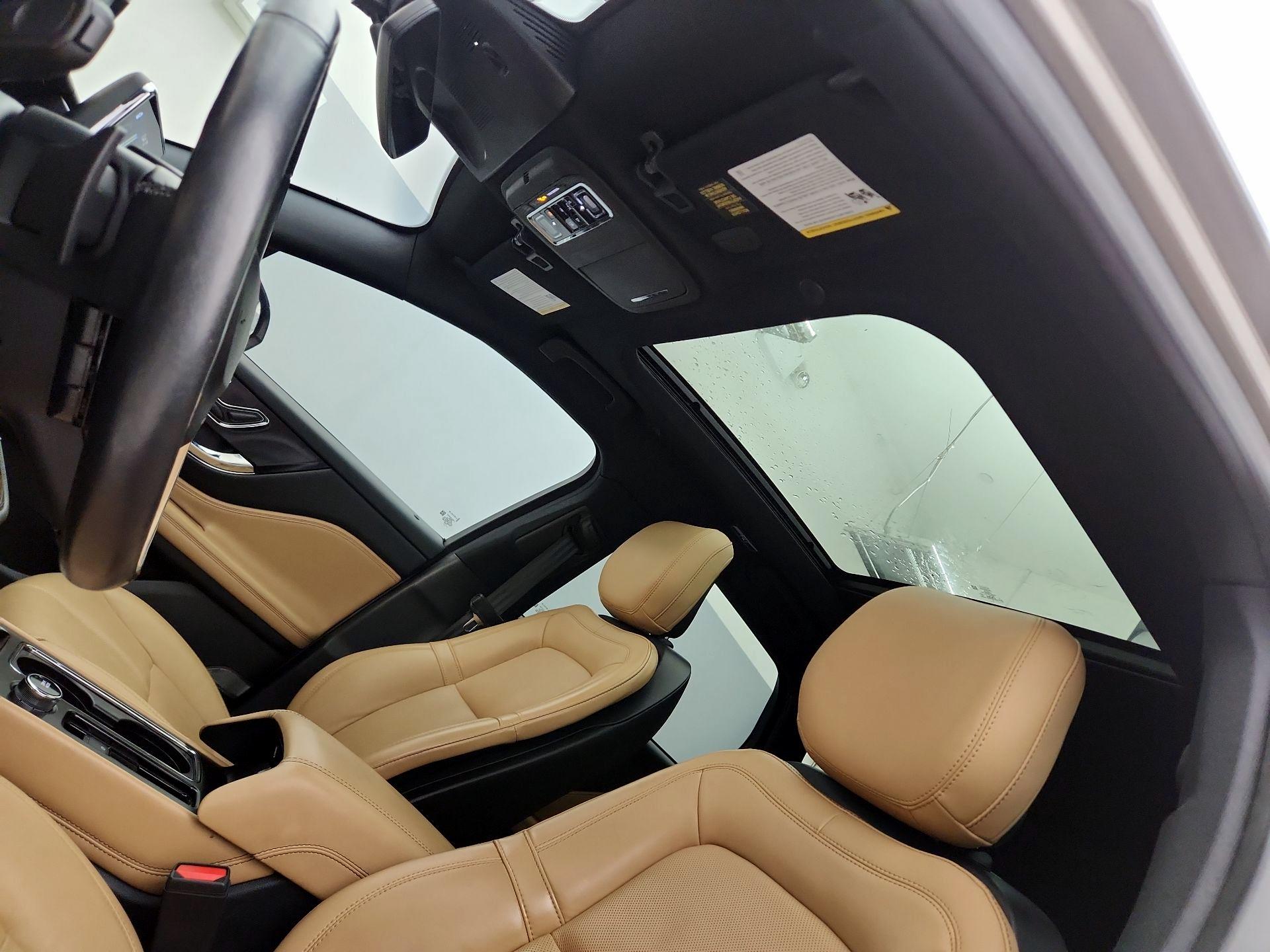 Thumbnail: 2020 Lincoln Corsair - 20