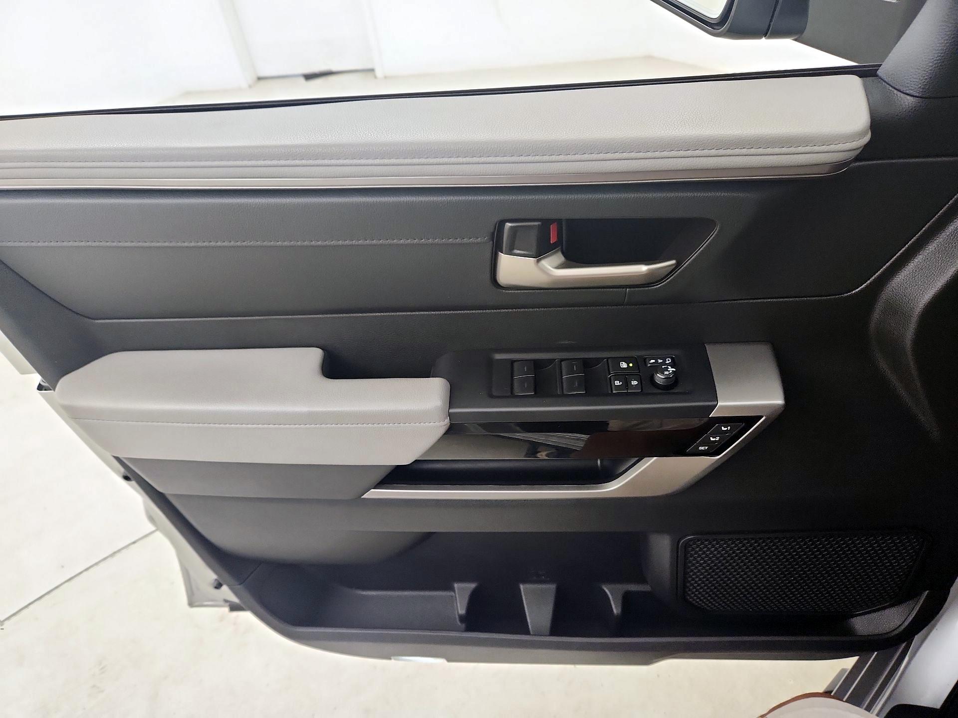 Thumbnail: 2023 Toyota Tundra - 10