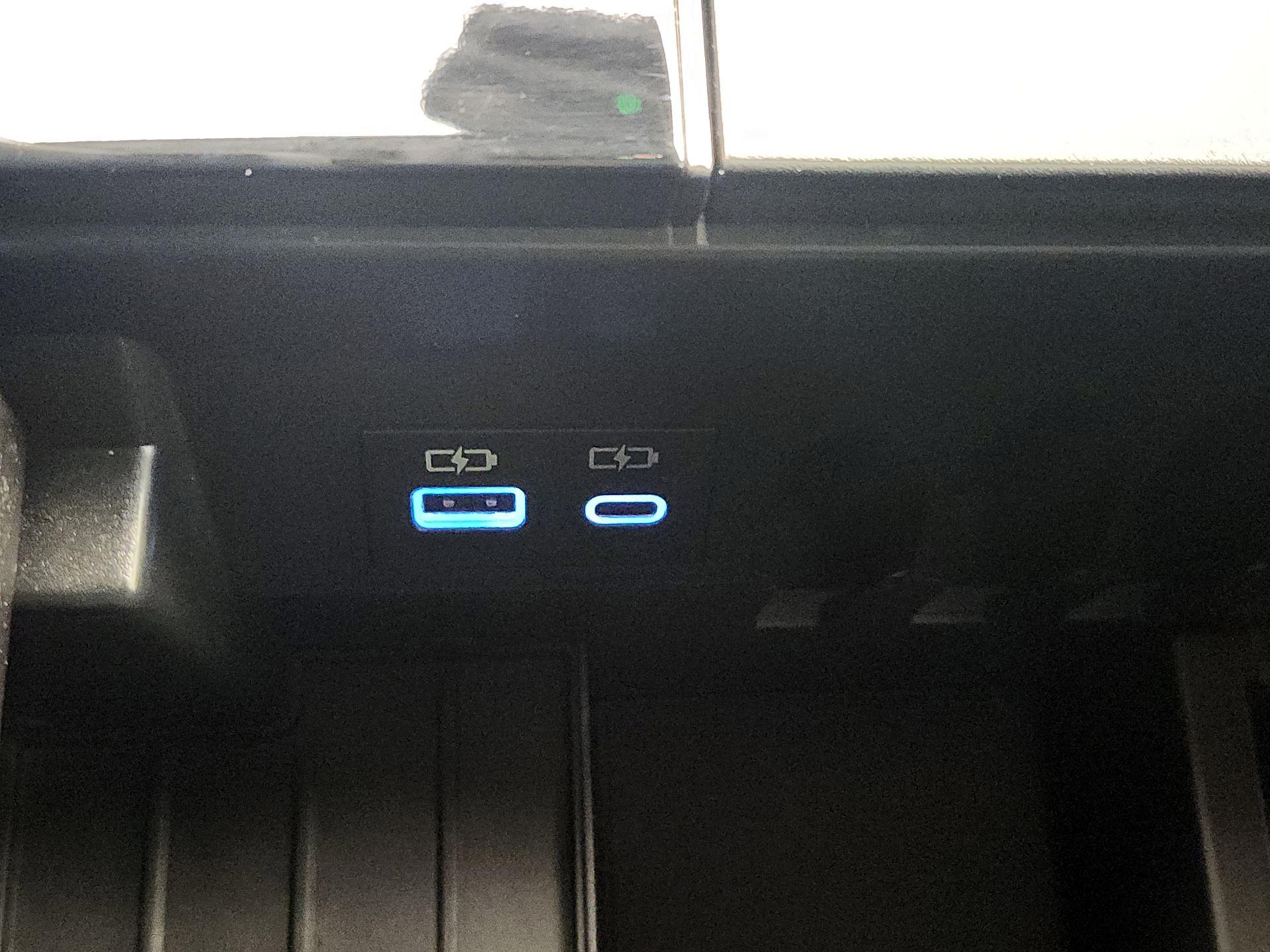 Thumbnail: 2023 Toyota Tundra - 16