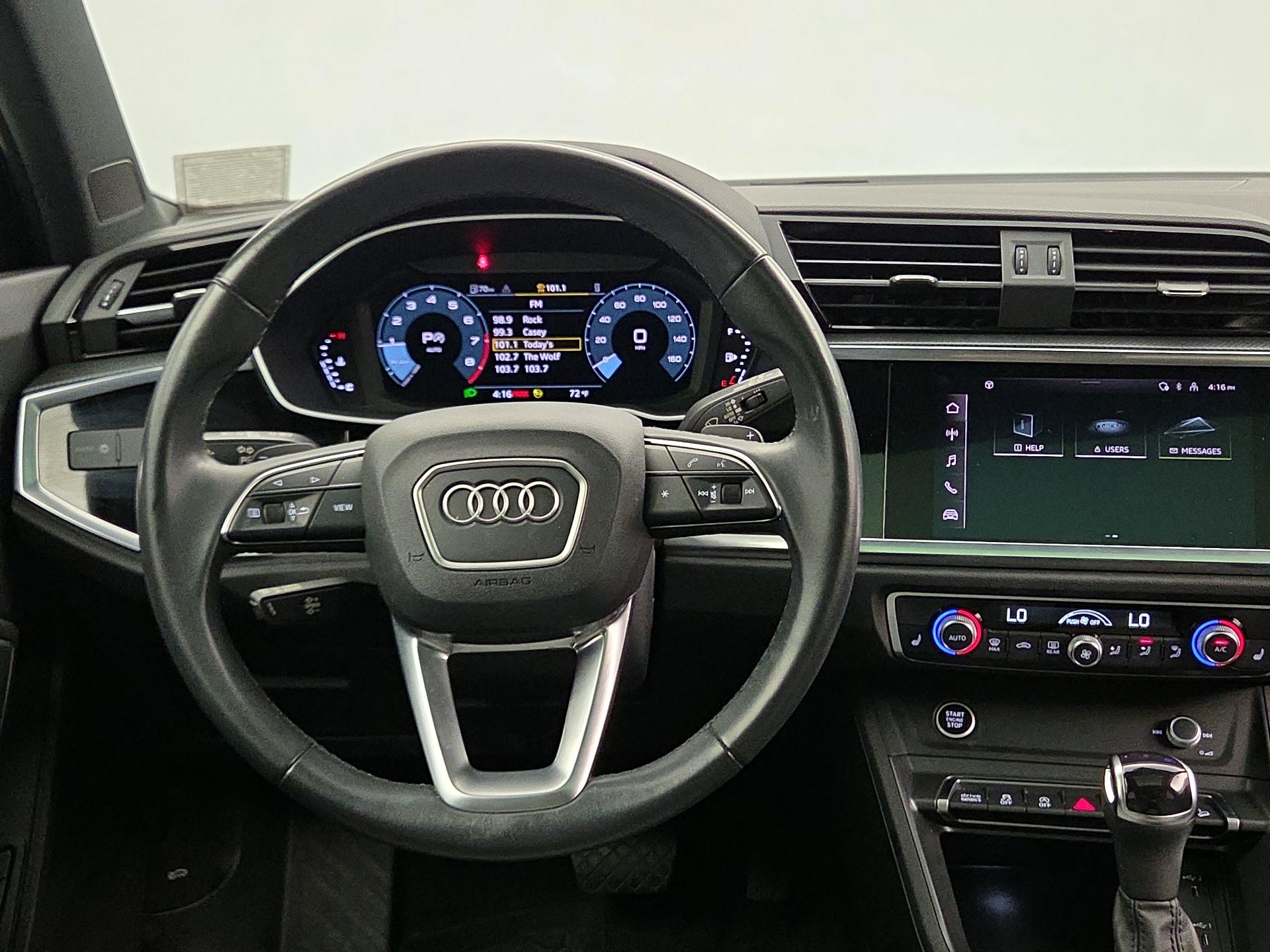 Thumbnail: 2022 Audi Q3 - 10