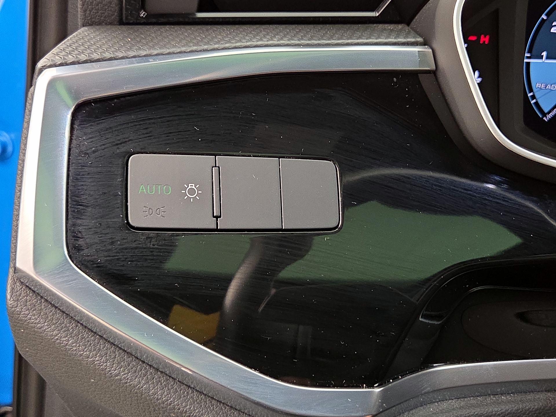 Thumbnail: 2022 Audi Q3 - 13