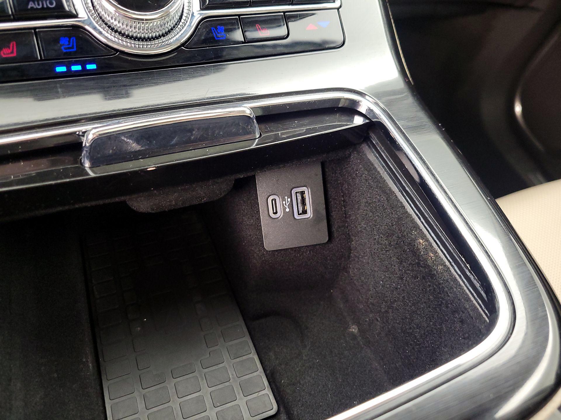 Thumbnail: 2023 Lincoln Nautilus - 19