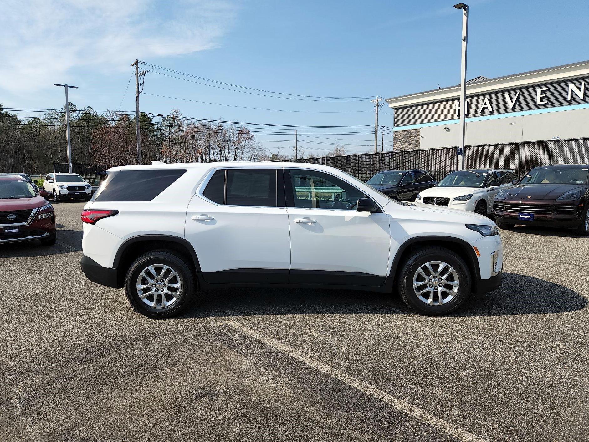 Thumbnail: 2023 Chevrolet Traverse - 4