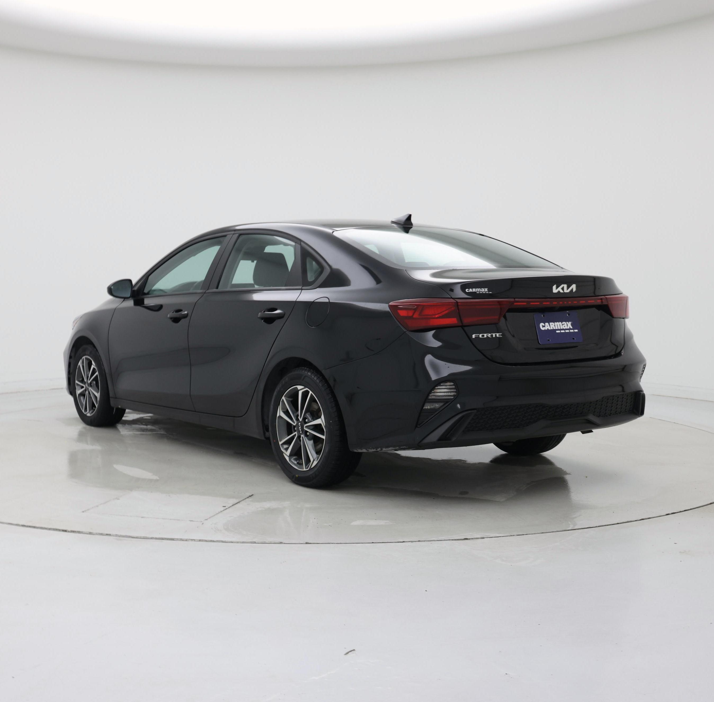Thumbnail: 2023 Kia Forte - 2
