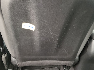 Seats Rear row Cosmetic Imperfection