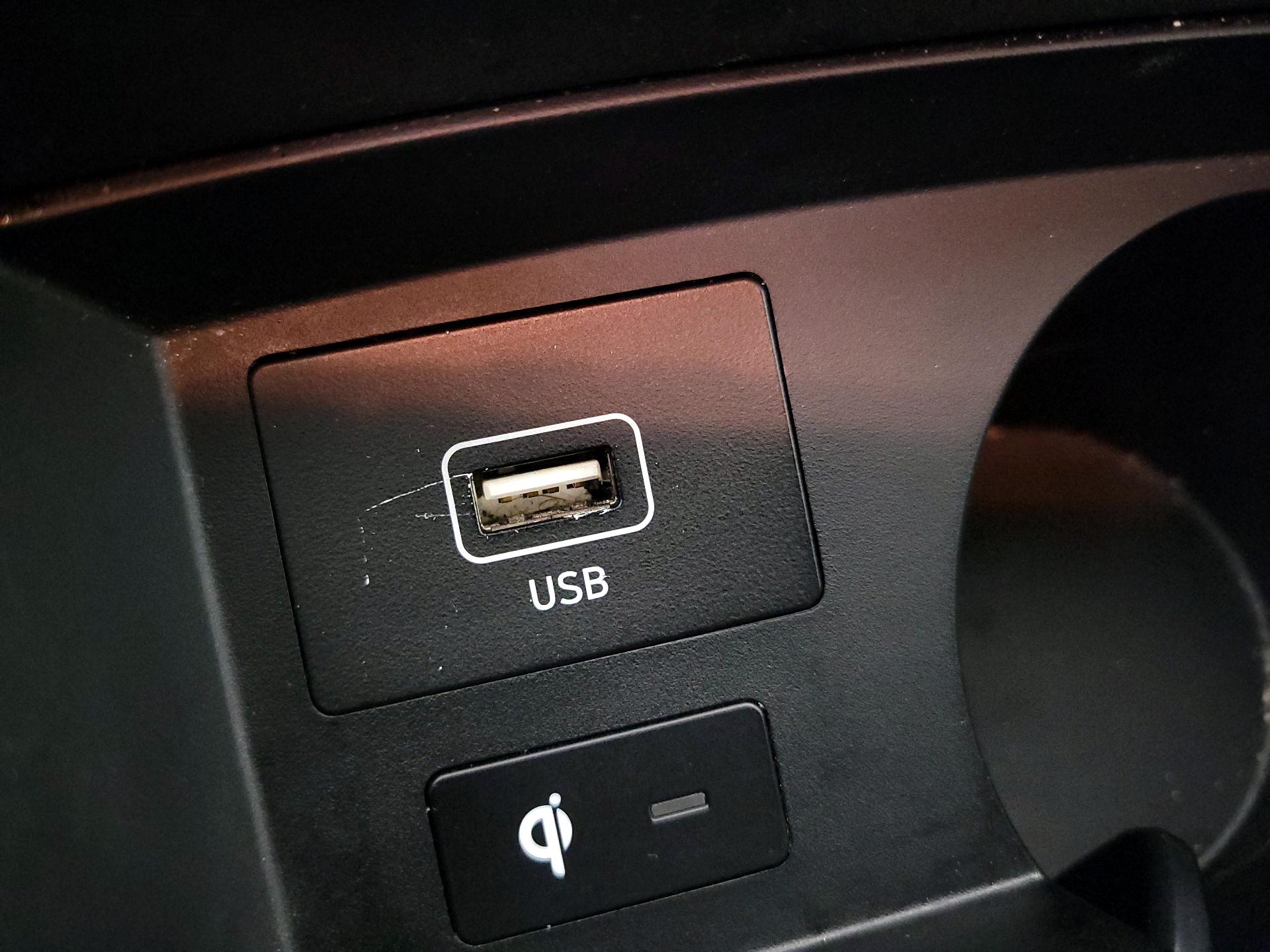 Thumbnail: 2021 Hyundai Santa Fe - 18