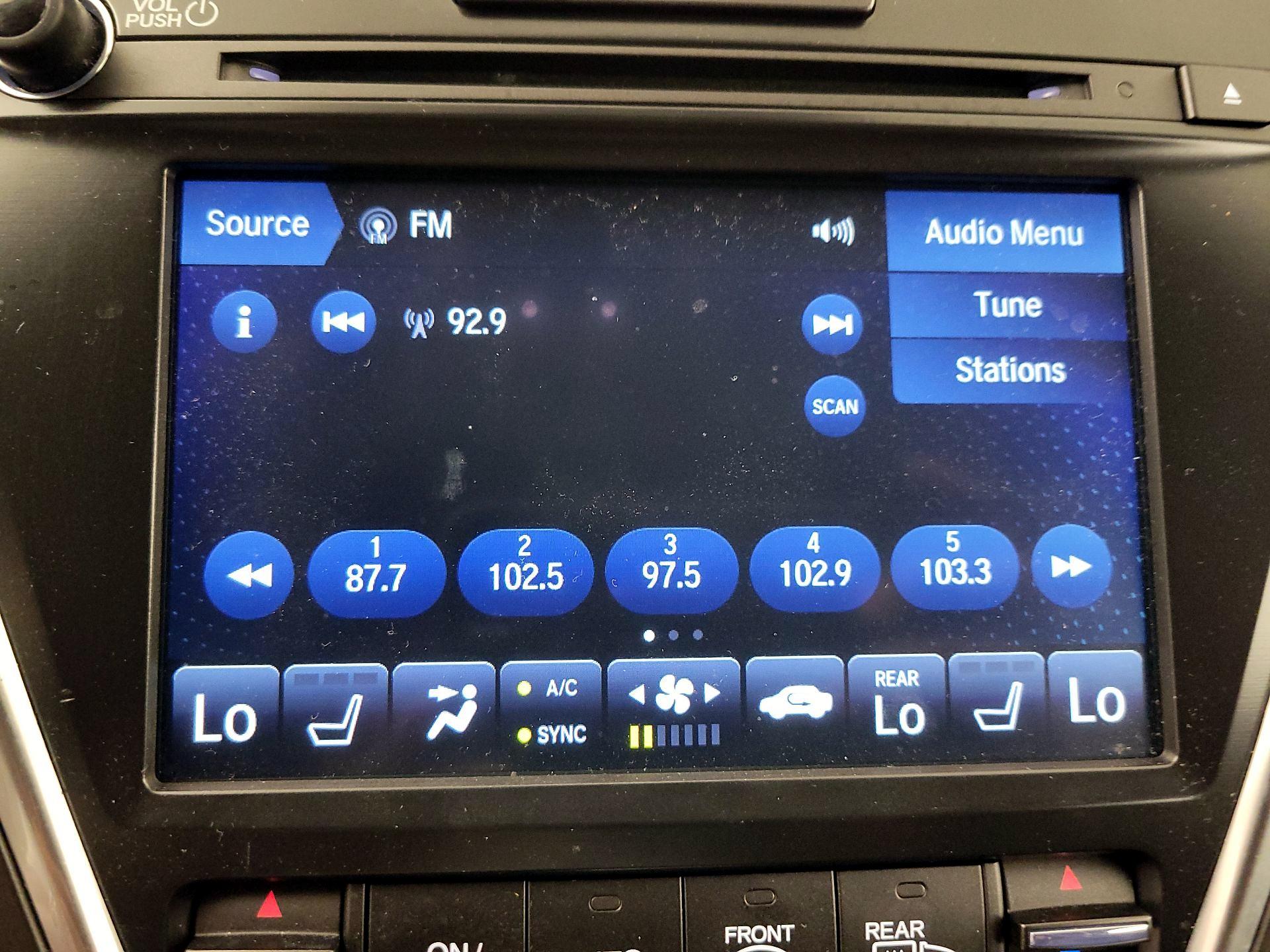 Thumbnail: 2020 Acura MDX - 15