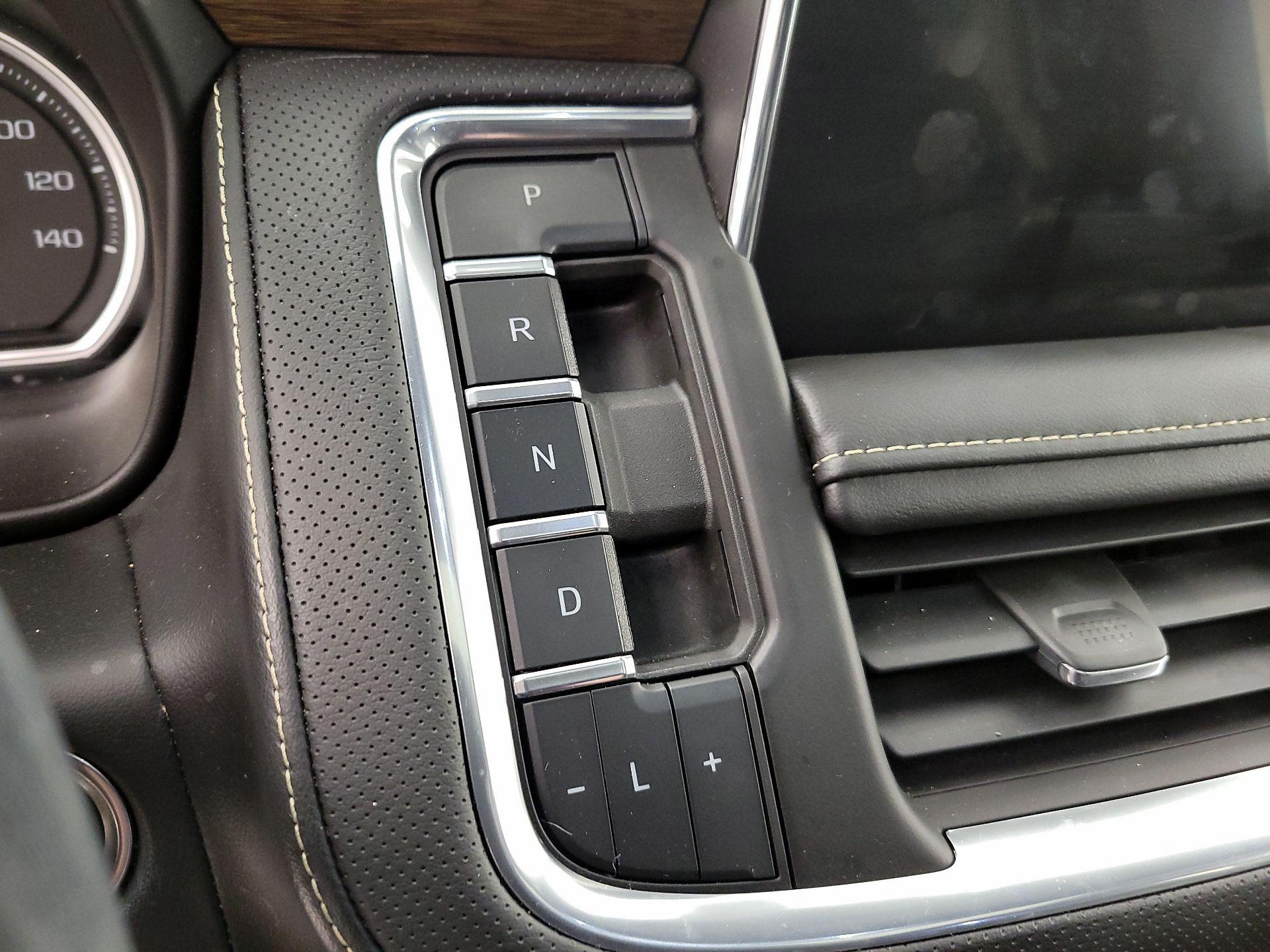 Thumbnail: 2021 Chevrolet Tahoe - 18