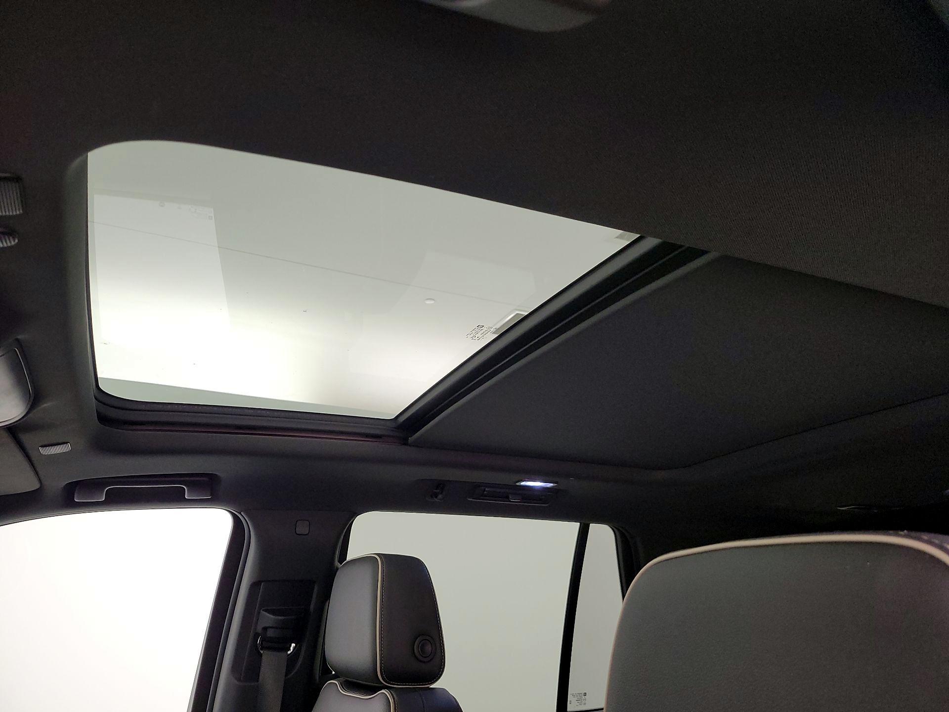 Thumbnail: 2021 Chevrolet Tahoe - 20