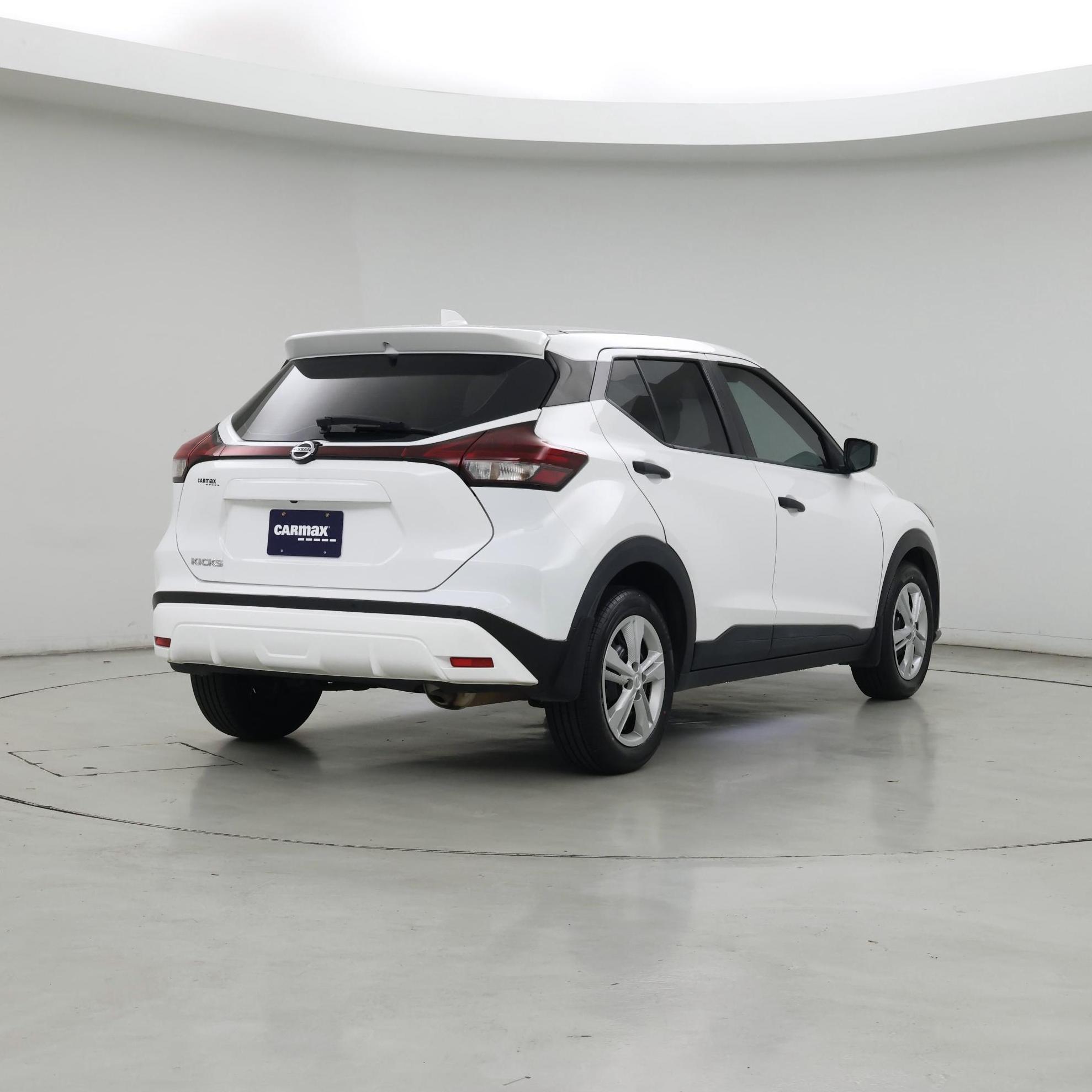 Thumbnail: 2021 Nissan Kicks - 8