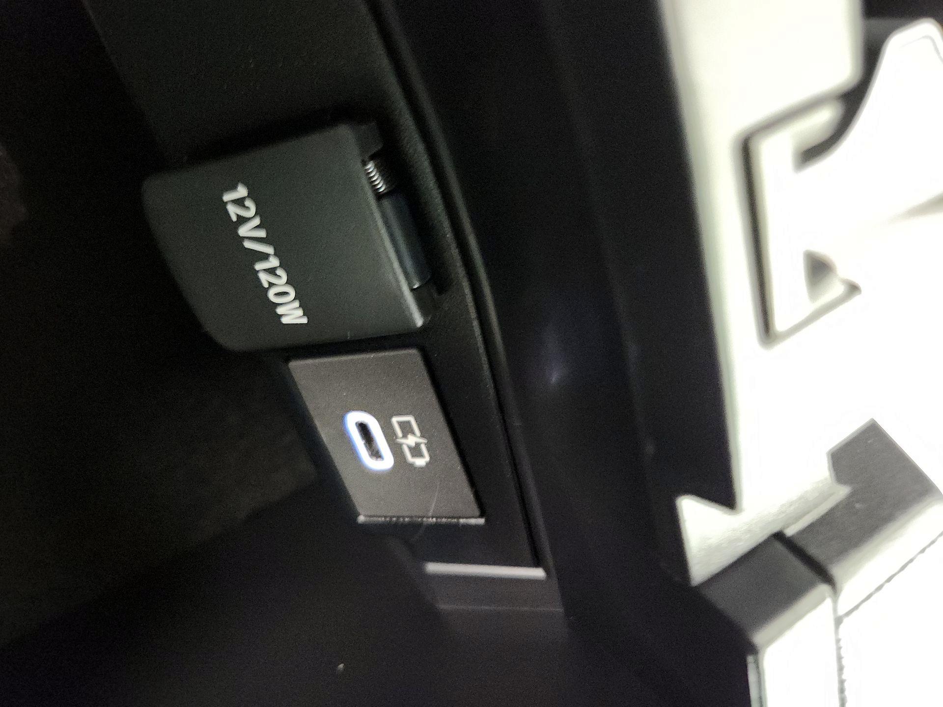 Thumbnail: 2026 Toyota Corolla Cross - 18