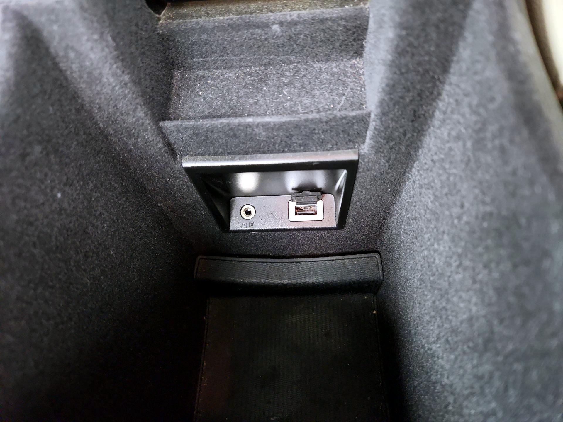 Thumbnail: 2017 Volvo XC60 - 19