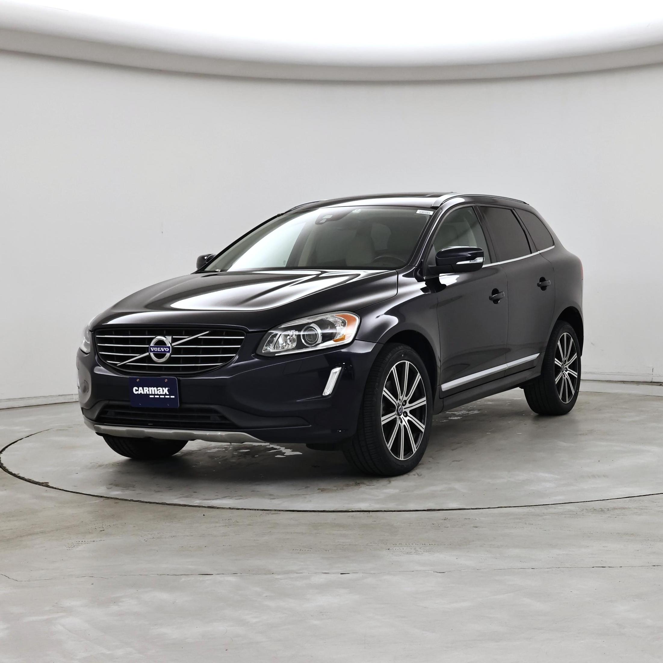 Thumbnail: 2017 Volvo XC60 - 4