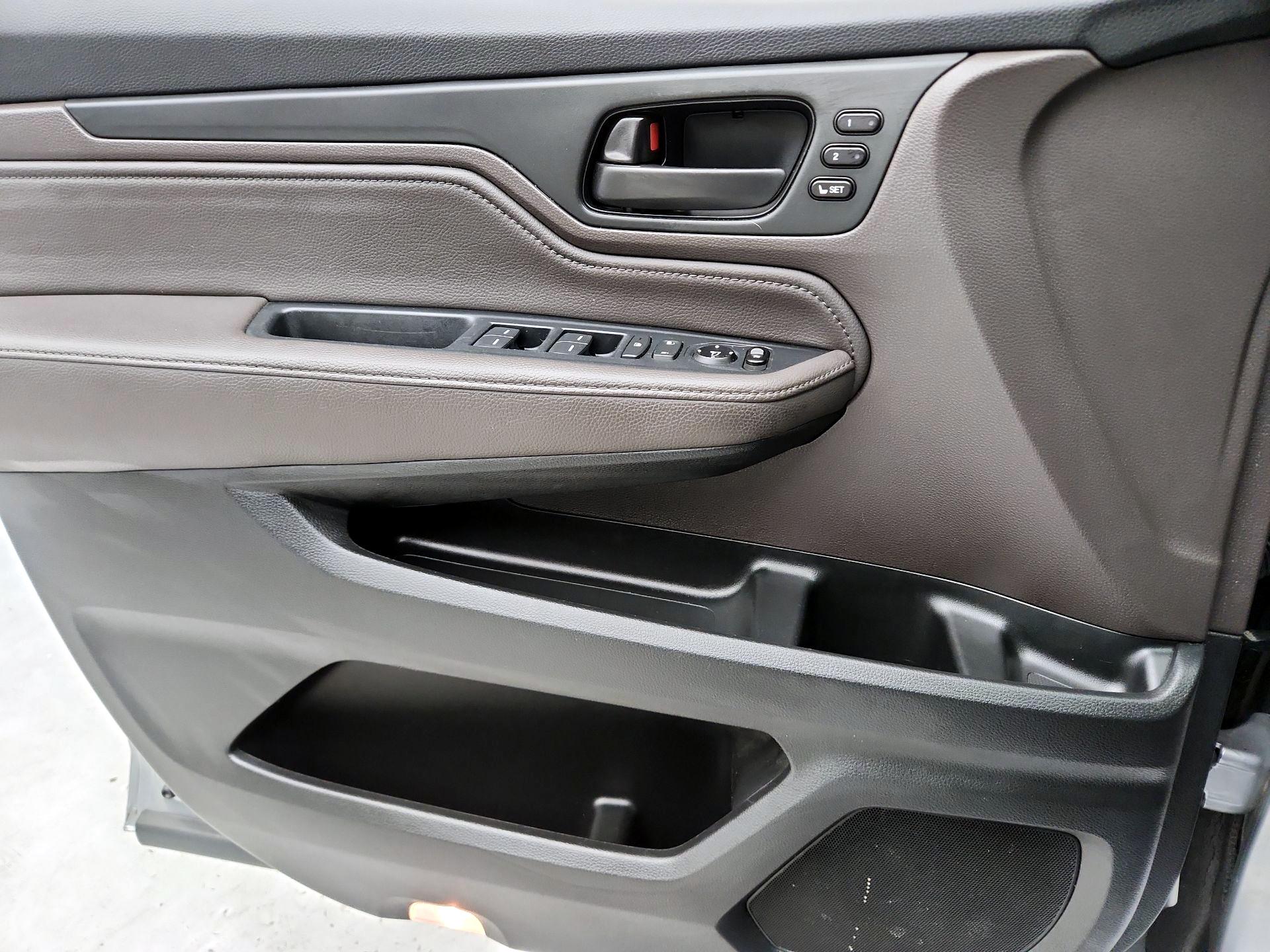 Thumbnail: 2020 Honda Odyssey - 12