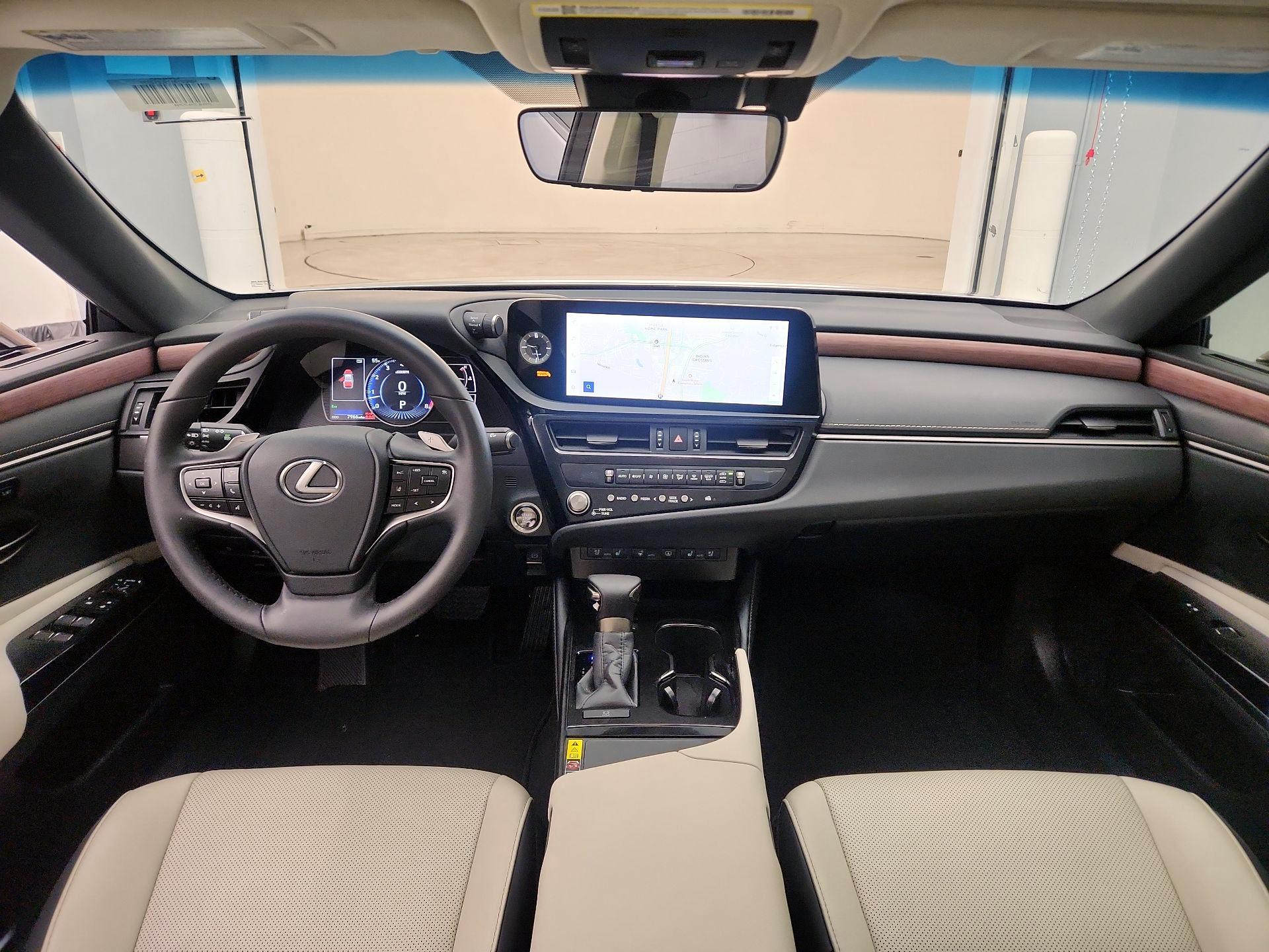 Thumbnail: 2025 Lexus ES - 9