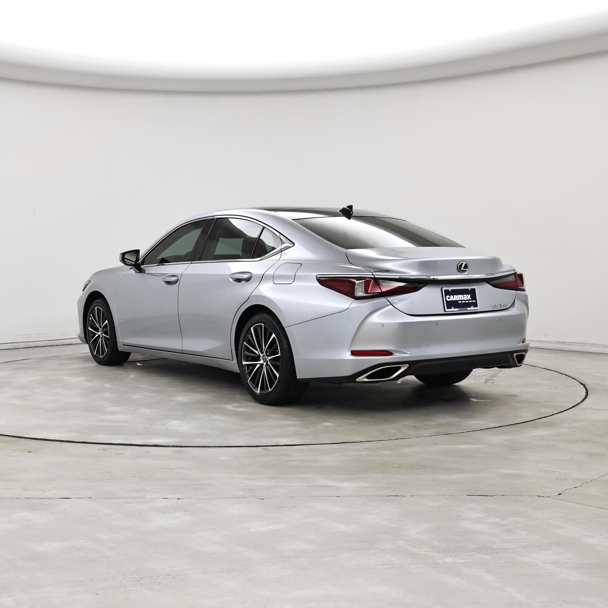 Thumbnail: 2025 Lexus ES - 2