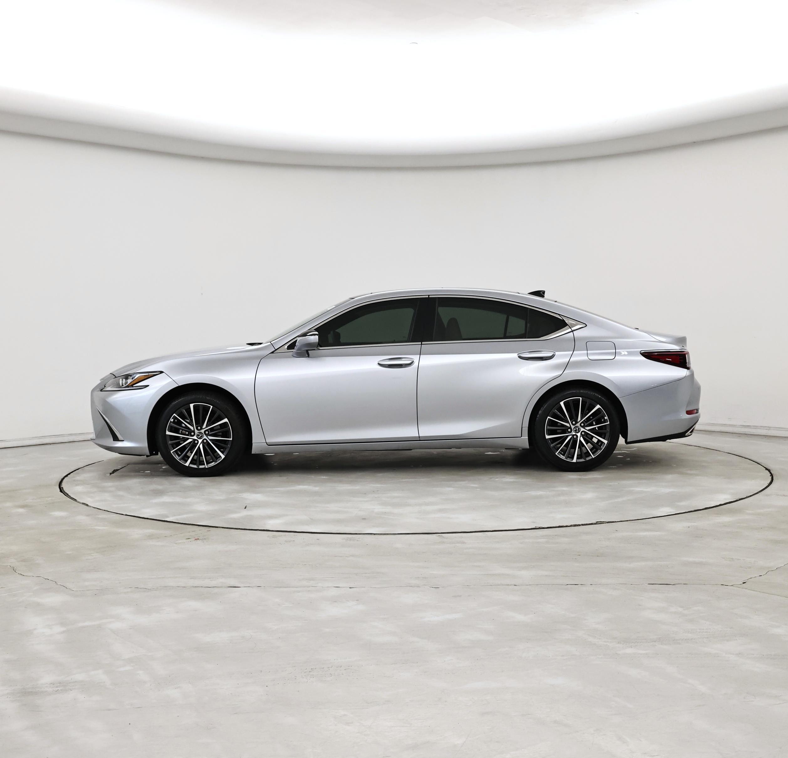Thumbnail: 2025 Lexus ES - 3