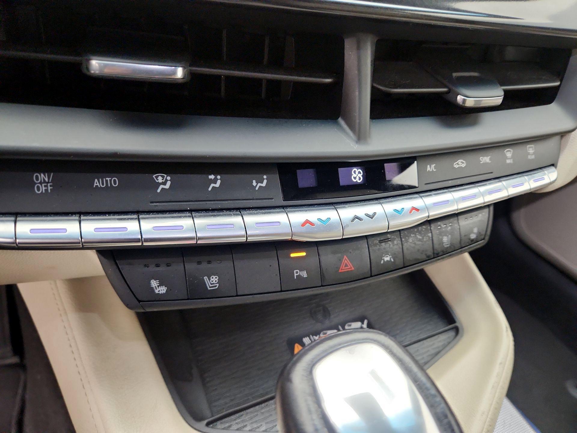 Thumbnail: 2022 Cadillac CT4 - 16