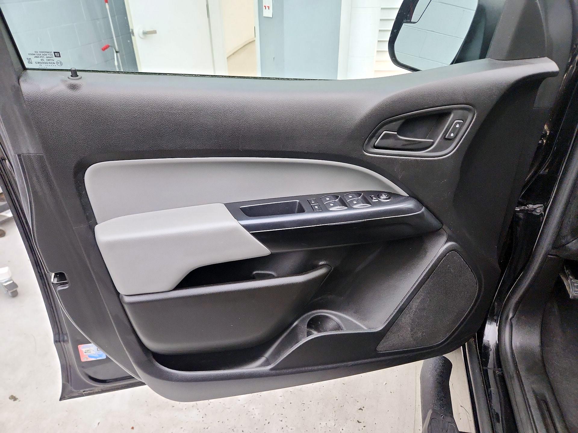 Thumbnail: 2021 Chevrolet Colorado - 12