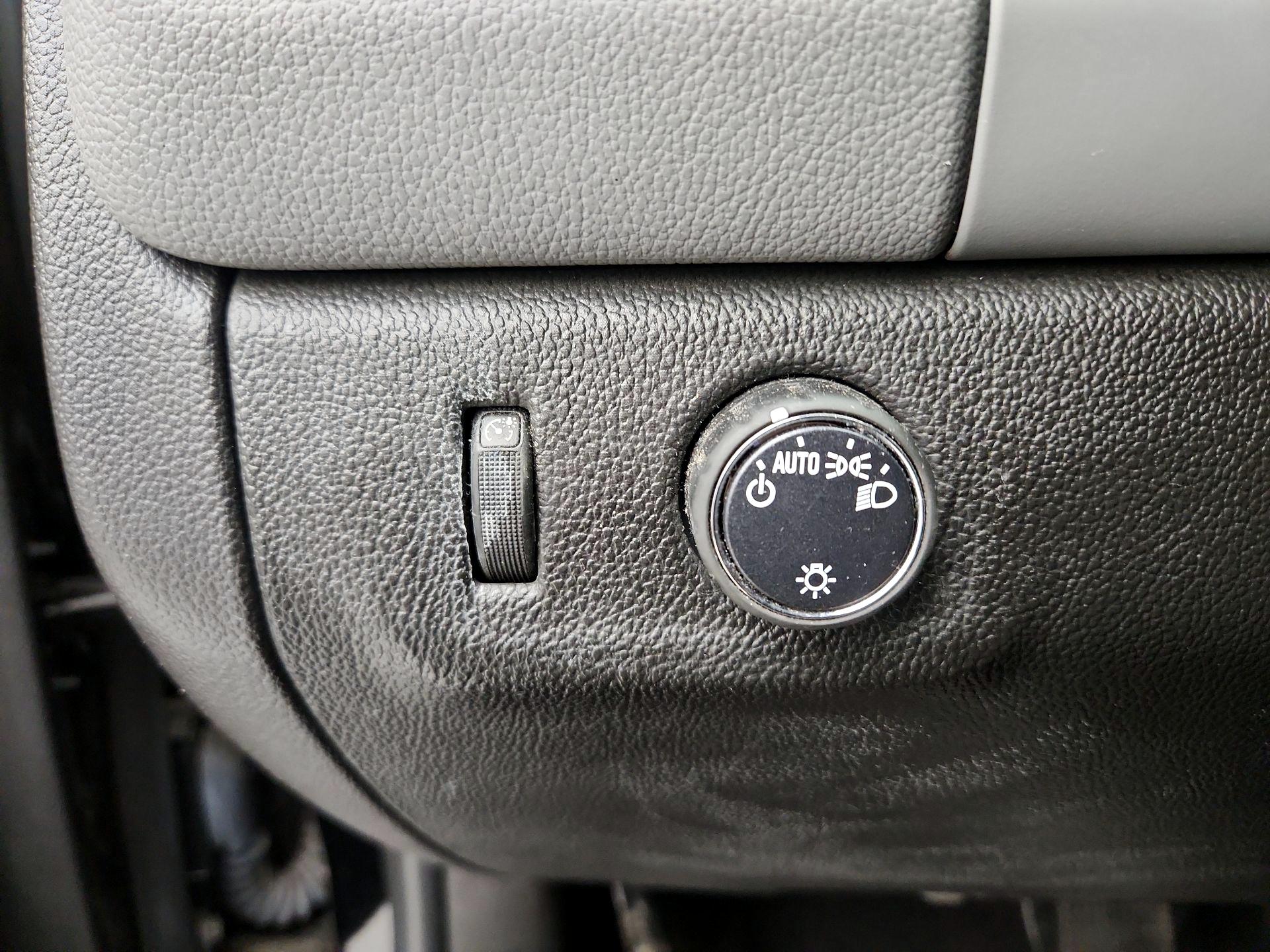 Thumbnail: 2021 Chevrolet Colorado - 13